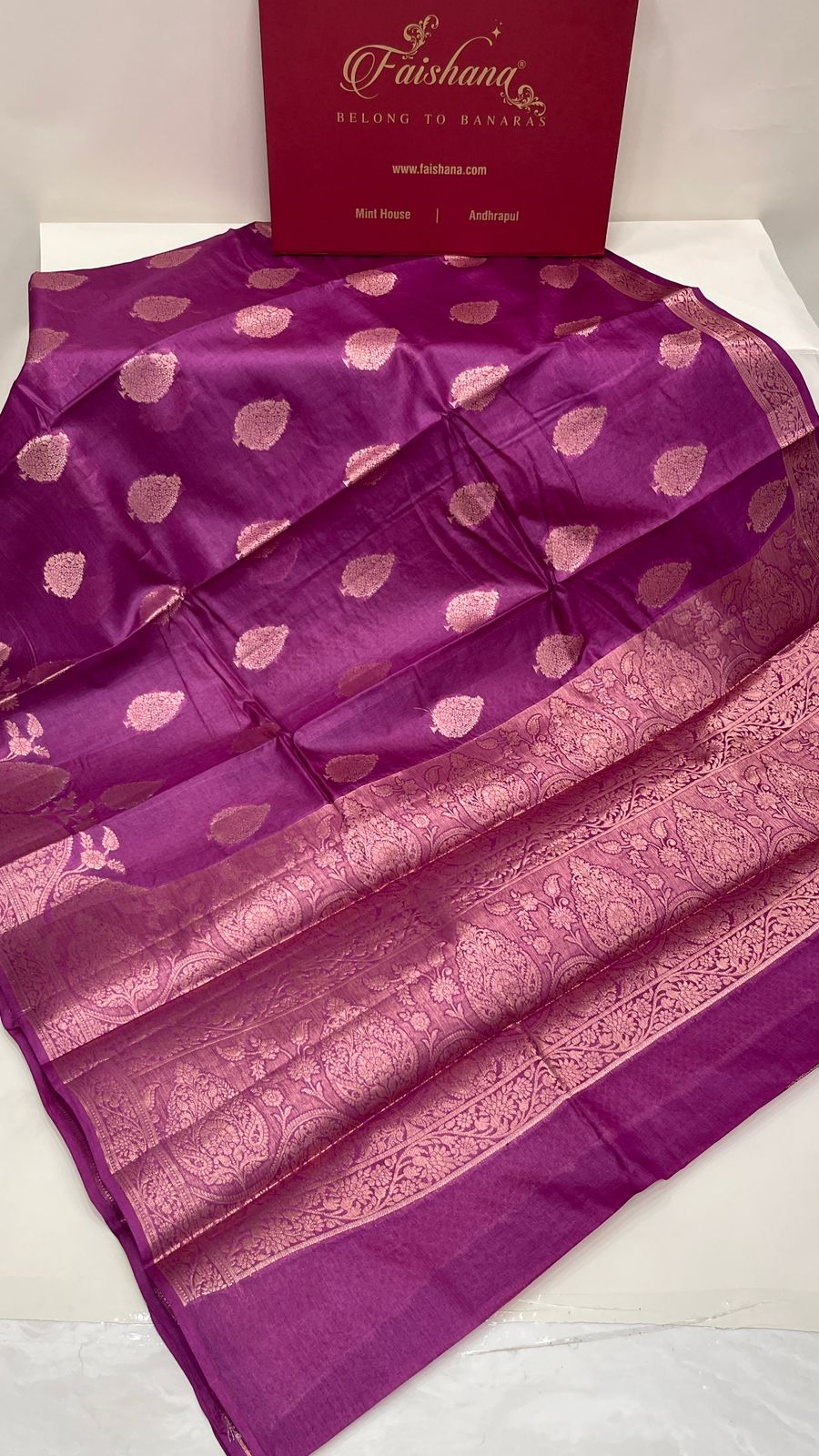 Faishana Pure Handwoven Magenta Tussar Silk Copper Floral Zari Booti with Leheriya Zari Border and Big Boota Pallu with Magenta Blouse