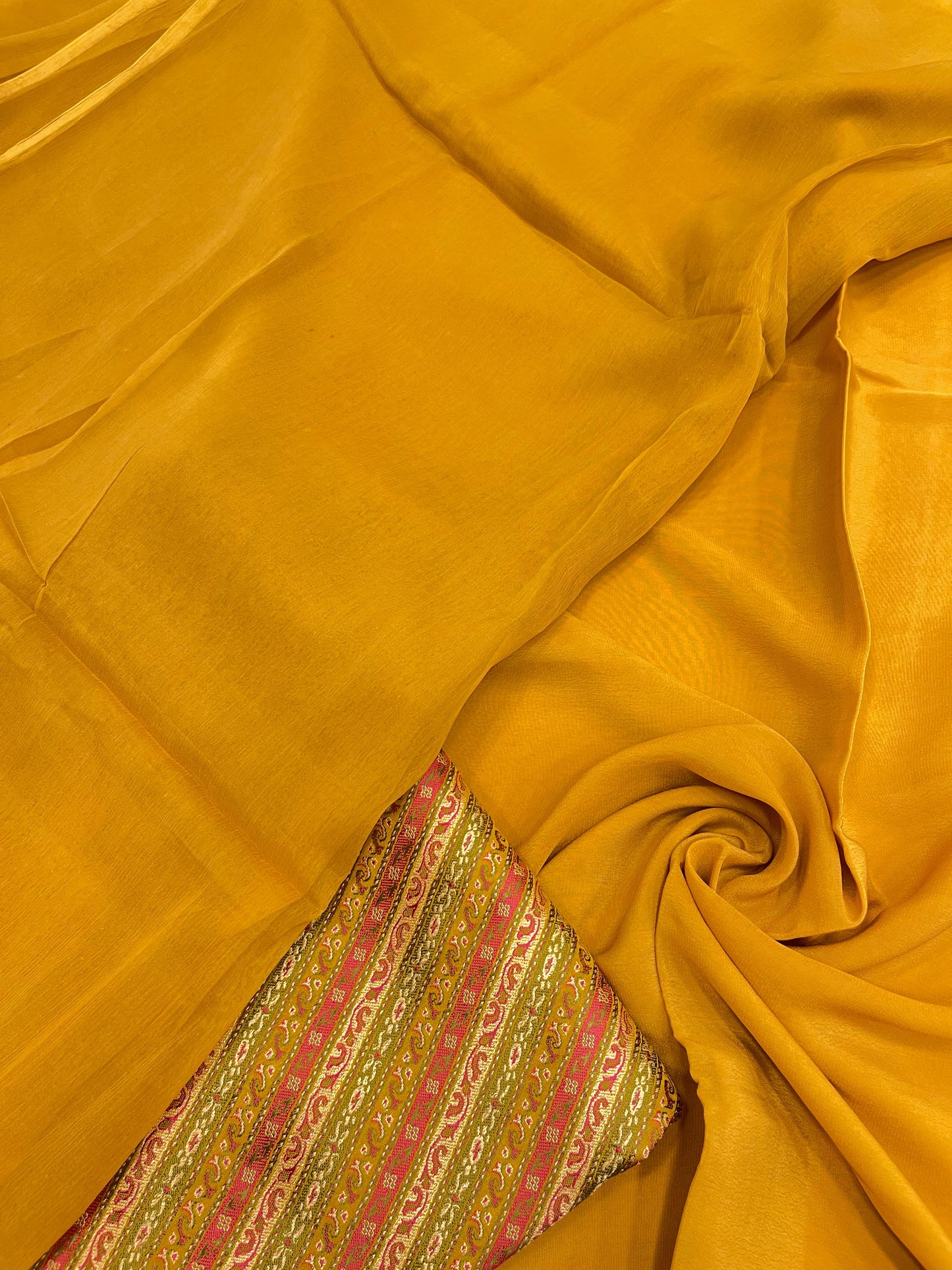 Faishana Presents Mustard Yellow Ada Mina Stripe 3pcs Suit with Mustard Yellow Plain Dupatta and Plain Mustard Yellow Bottom.