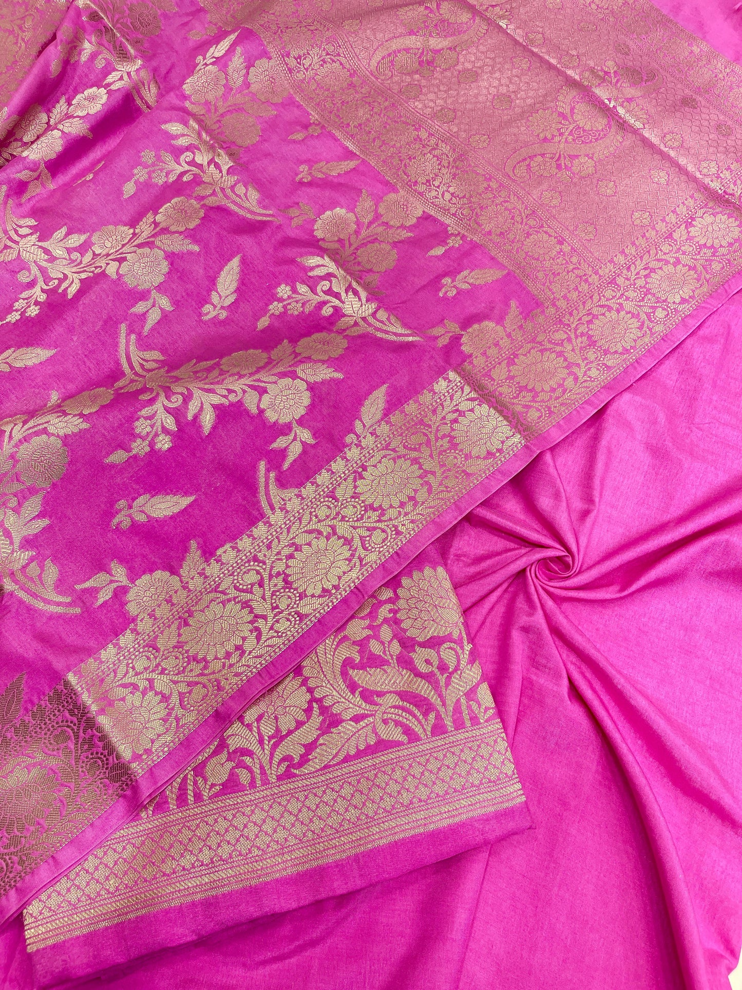Faishana Presents Pink Floral Zari Jaal 3pcs Suit with Pink Floral Zari Jaal Dupatta and Plain Pink Bottom