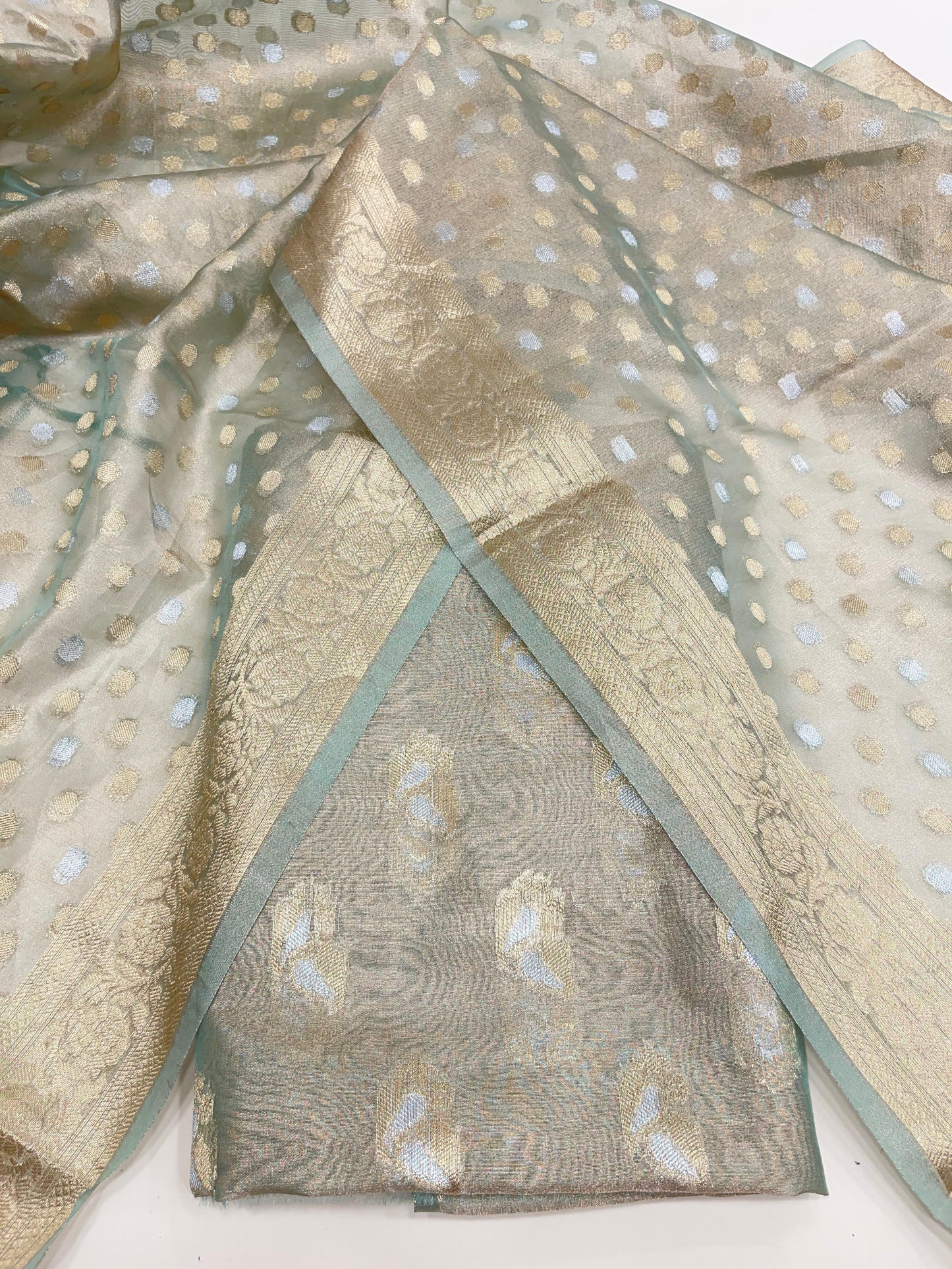 Faishana Presents Light Green Sona Rupa Zari Booti 3pcs Suit with Sona Rupa Chunri Zari Booti Dupatta