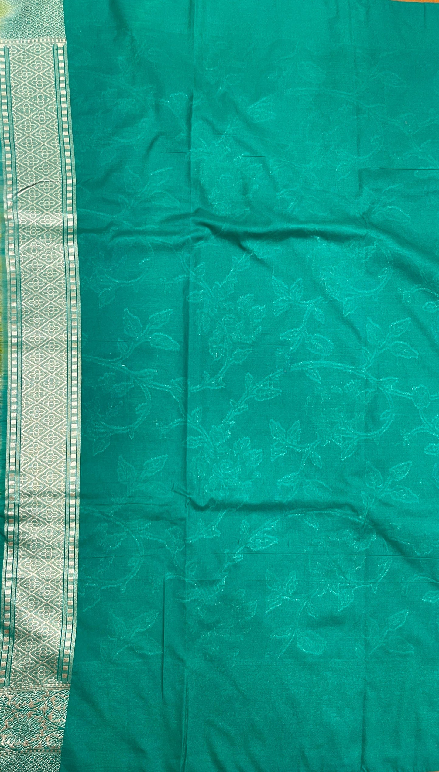 Faishana Presents Dark Green Katan Silk Golden Zari Floral Tilfi Mina Jaal Banarasi Dual Shade Zari Border and Floral Jaal Pallu with Green Blouse