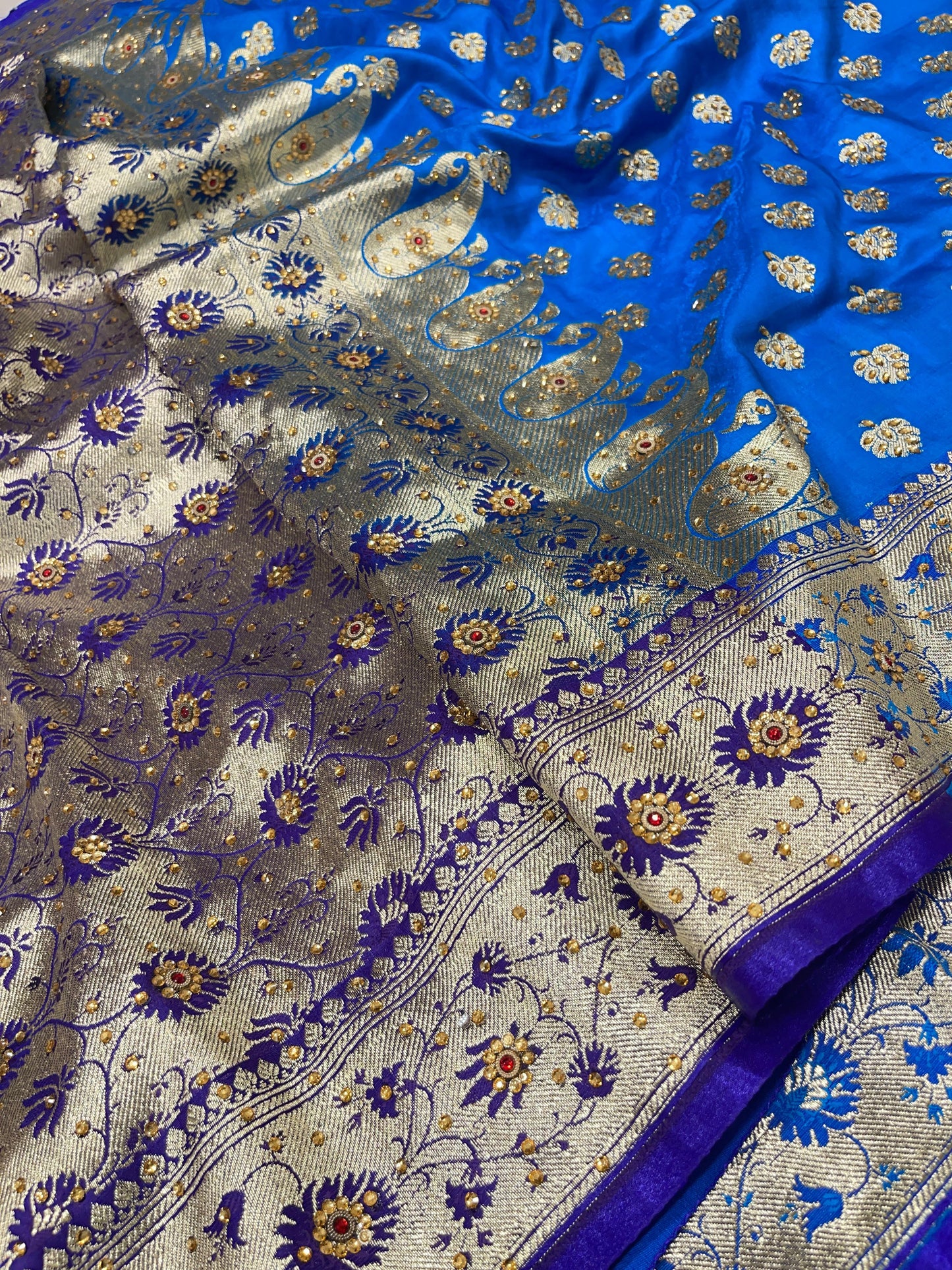 Faishana Presents Turqouise Blue Satin Silk Floral Zari Booti Low Stone Work Banarasi Saree with Contrast Blue Pallu and Blue Blouse