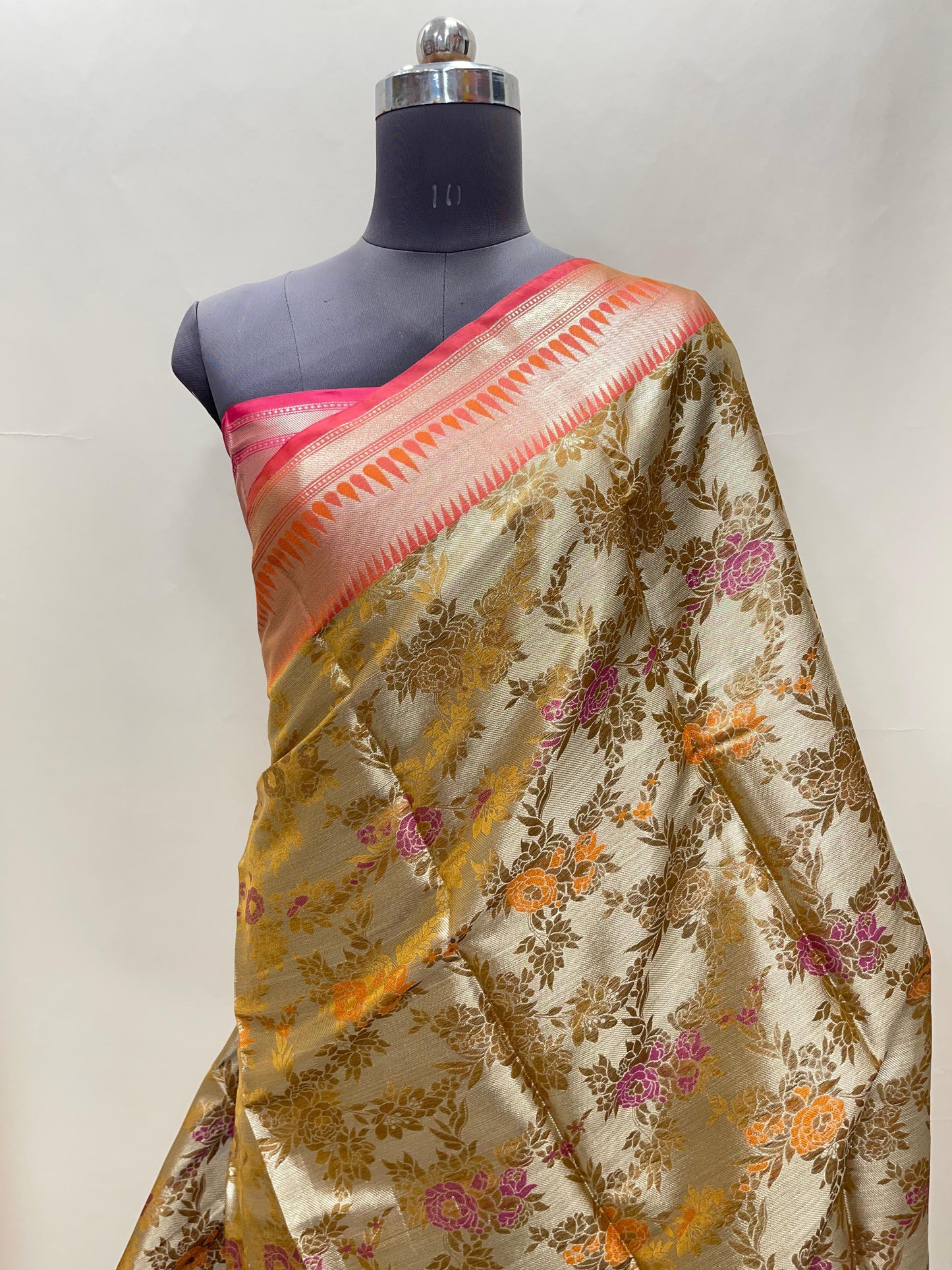 Faishana Presents Gold Art Silk Floral Tilfi Mina Zari Jaal with Contrast Pink Minakari Boota Pallu Double Mina Zari Border and Pink Blouse