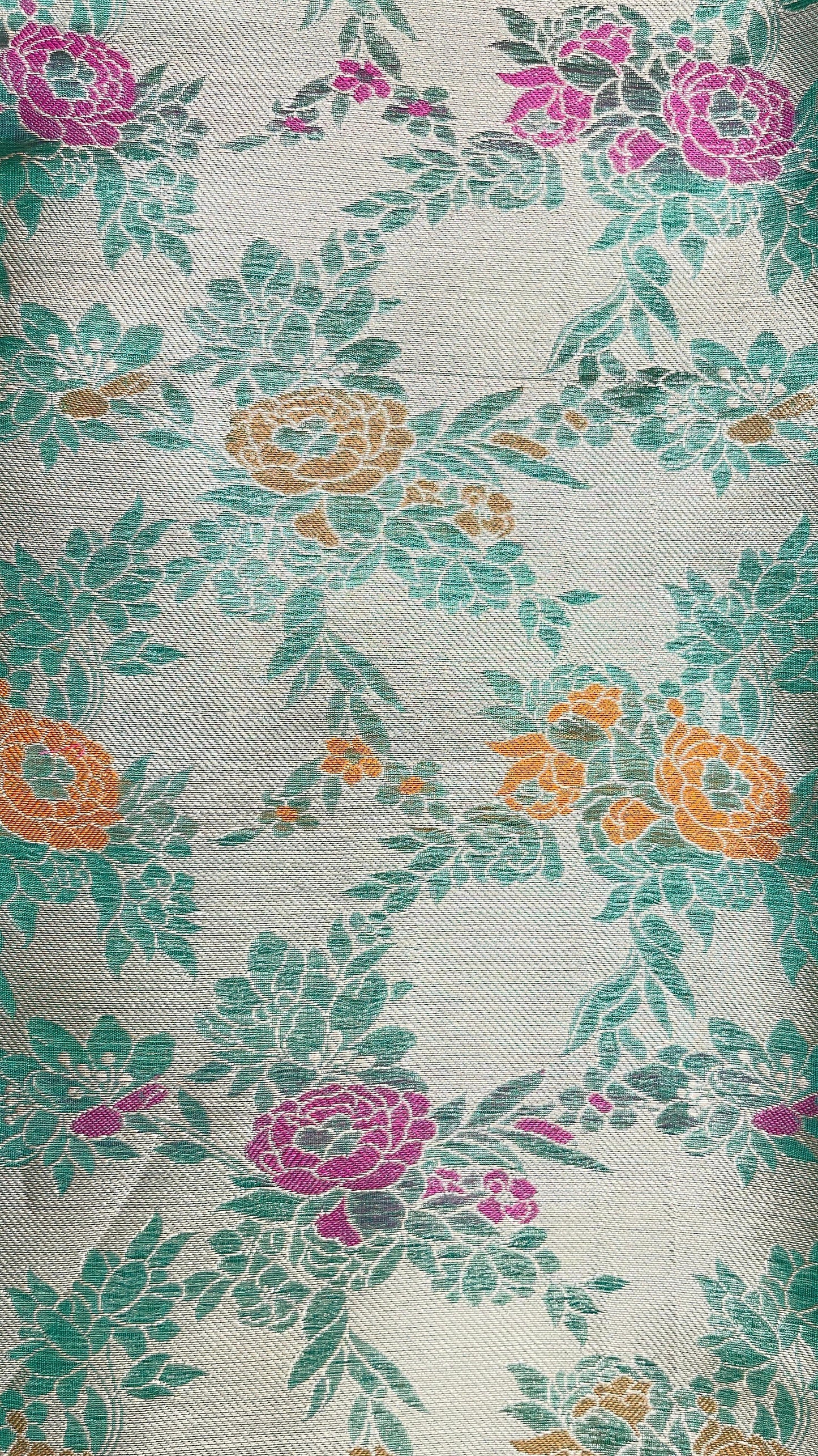 Faishana Presents Green Art Silk Floral Tilfi Mina Zari Jaal with Contrast Pink Minakari Boota Pallu Double Mina Zari Border and Pink Blouse