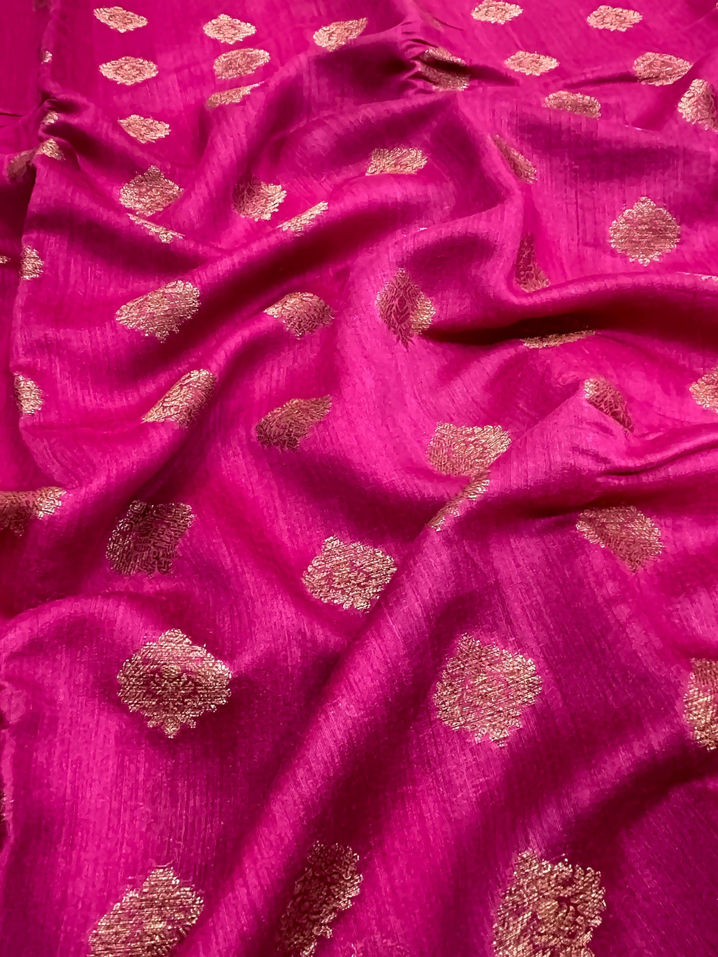Faishana Pure Handloom Magenta Munga Silk Floral Copper Zari Booti with Contrast Purple Banarasi Floral Pallu Zari Border and Purple Blouse