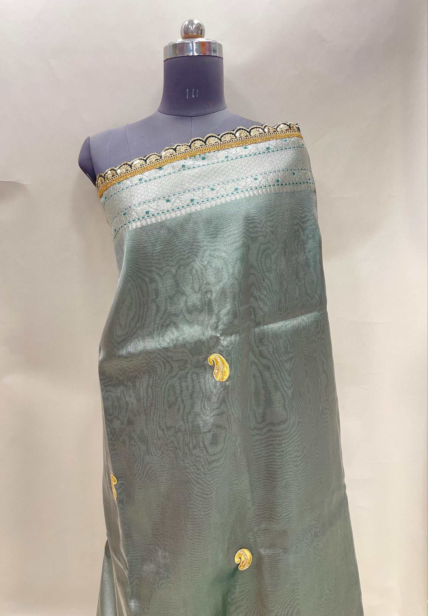 Faishana Presents Green Lace Work Zardoji Pattern Patch work Saree with jacquard Blouse.