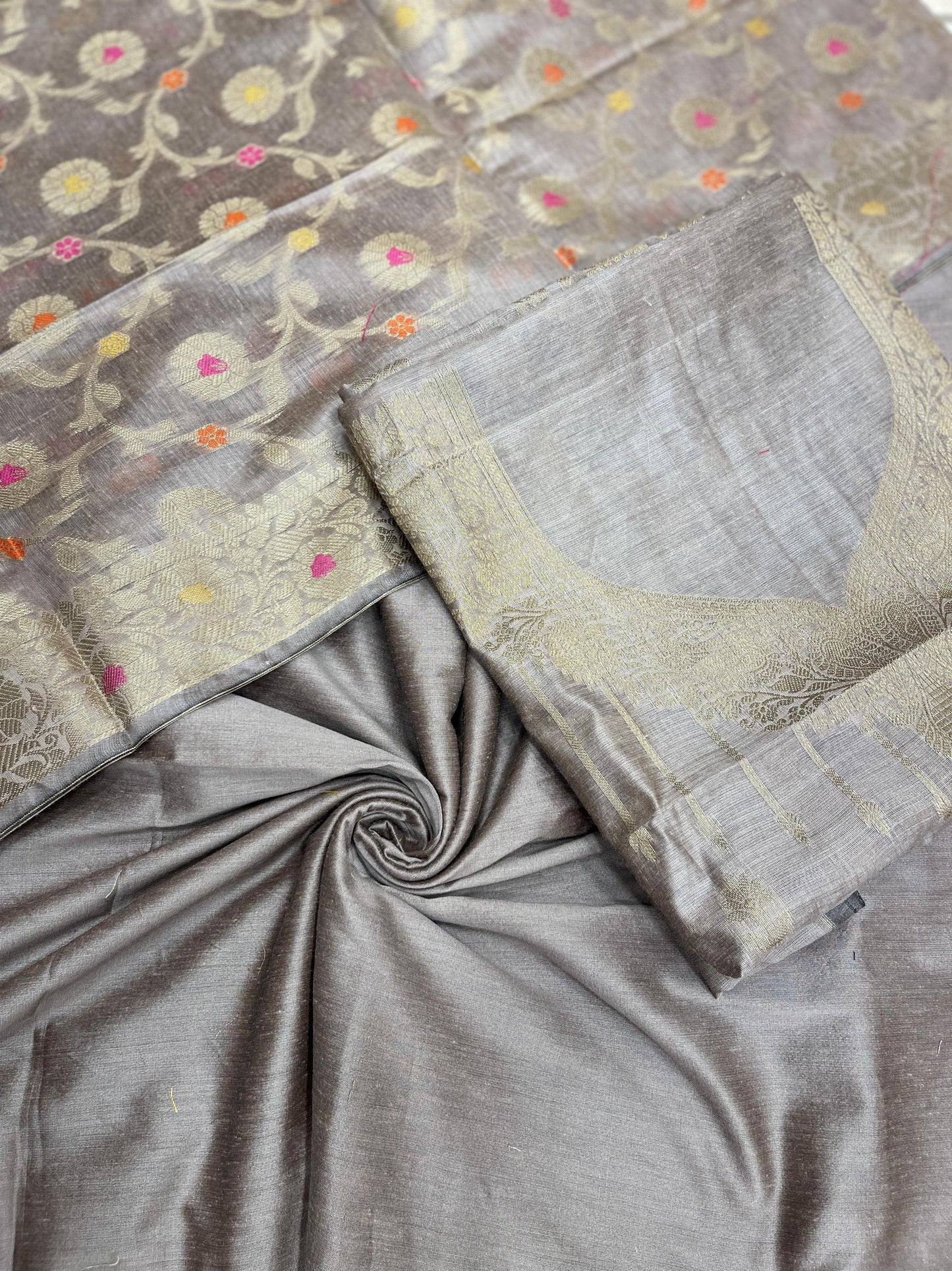 Light mauve cotton suit set with necklace floral stripes and matching jaal dupatta. SHL_37