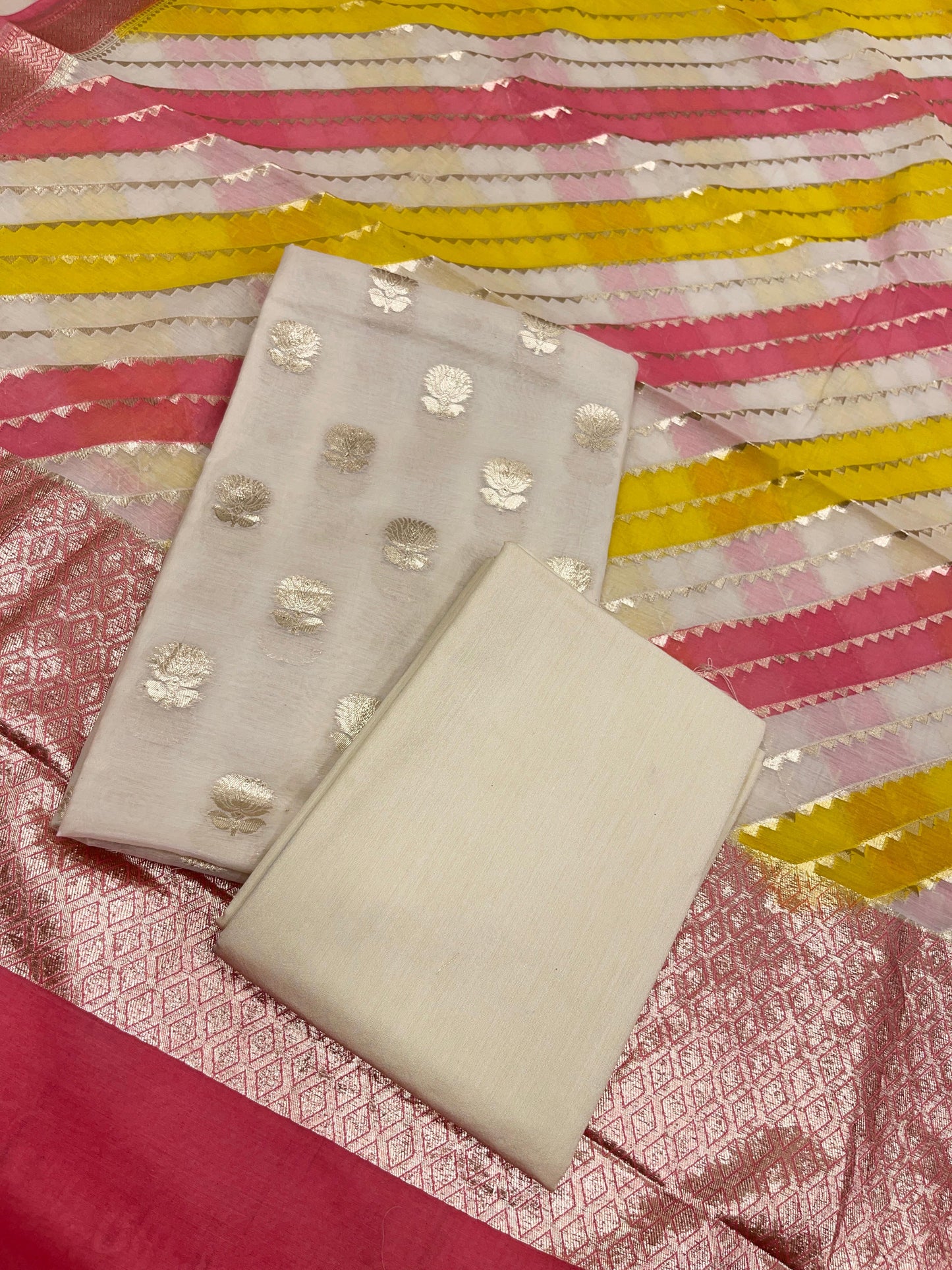 Ivory White Pure Cotton Handbrush Dupatta Banarasi 3 pcs Suit Set IM_PCHBK3