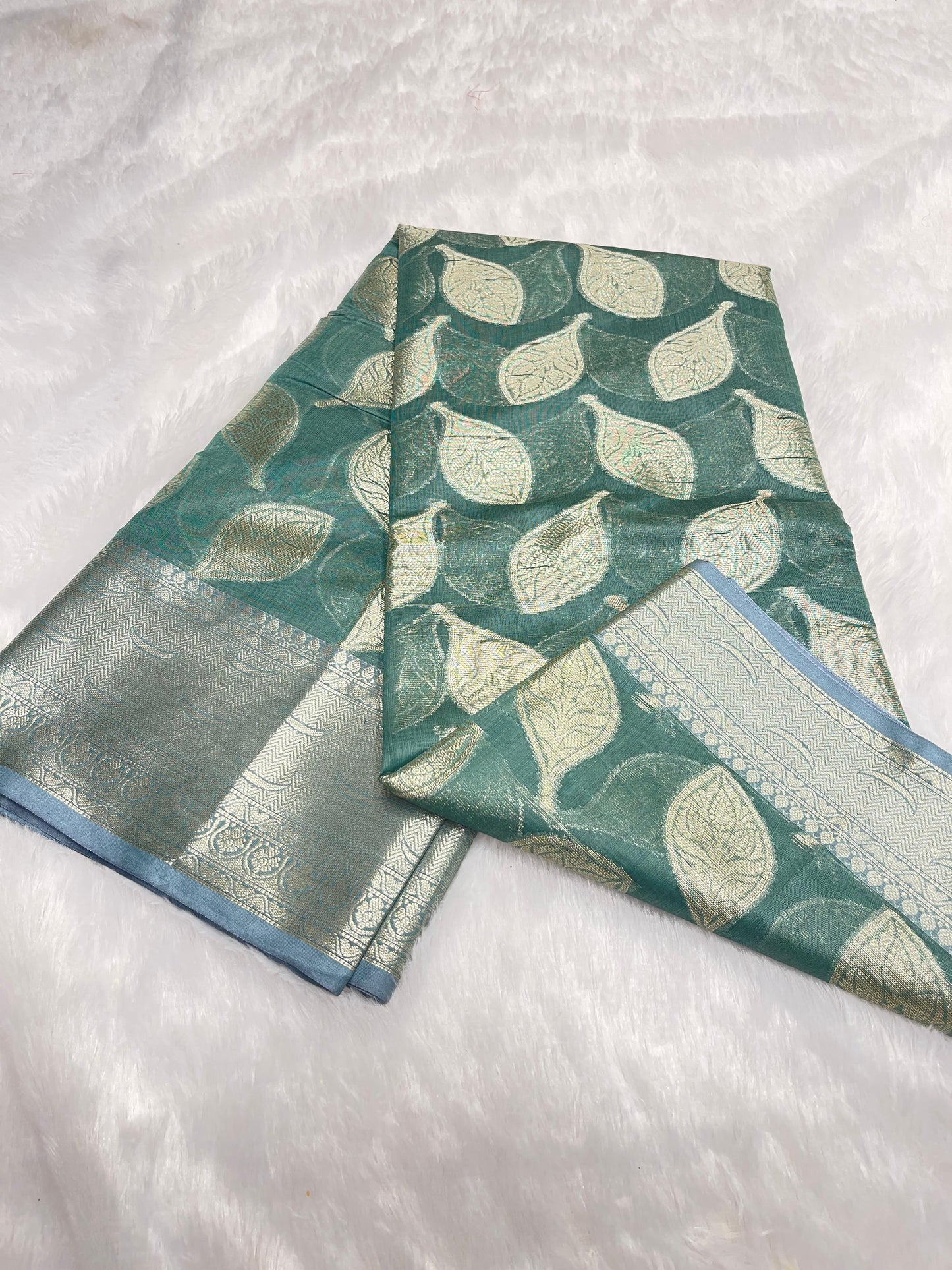 Sea Green Cotton Leaf Water Zari Booti Banarasi Saree JVC_9