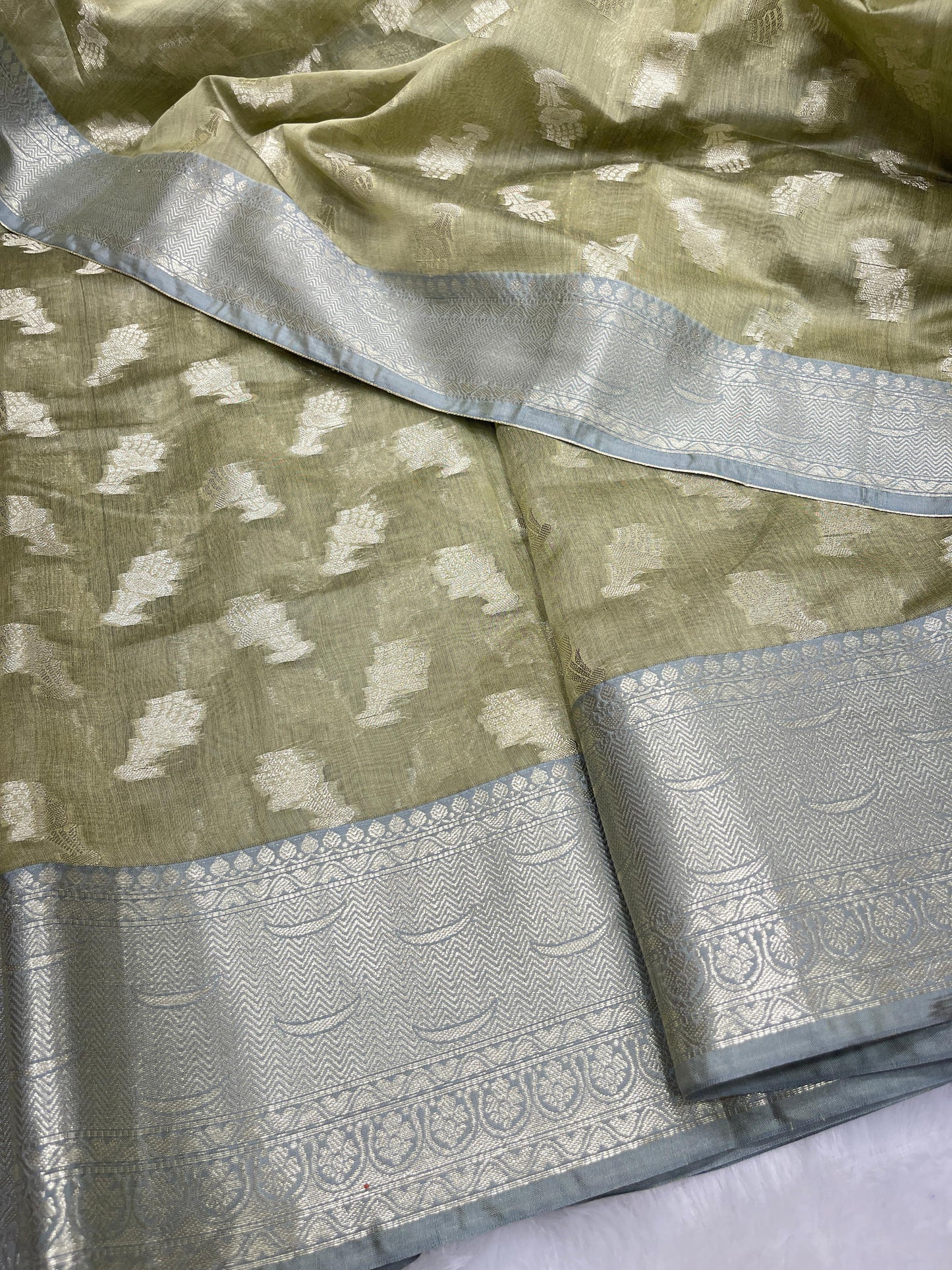 Mehndi Green Cotton Floral Water Zari Booti Banarasi Saree JVC_13