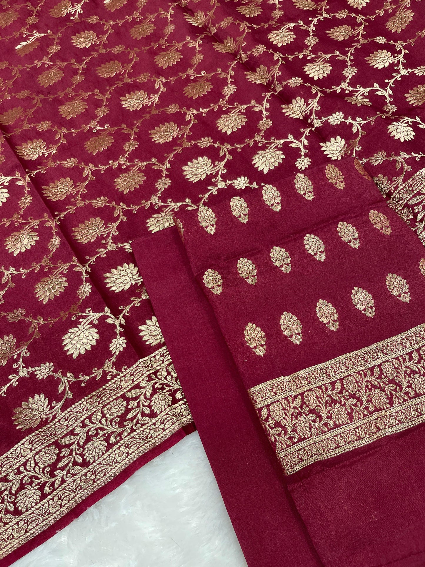 Puresilk Handloom Maroon Mulberry Silk Banarasi 3 pcs Suit Set RHN_MEL3