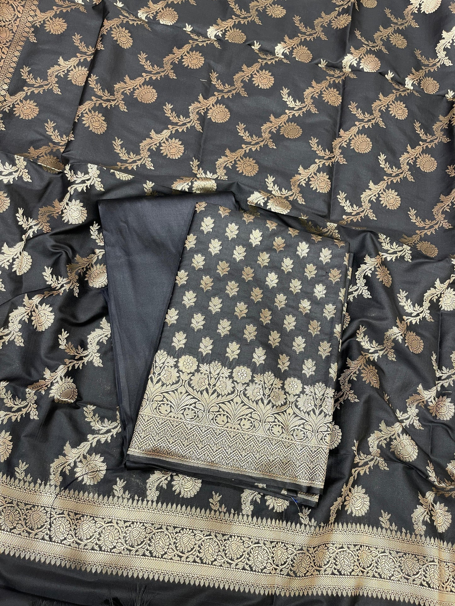Black Katan Silk Daaman Border Banarasi 3 pcs Suit Set 850JD_KBR3