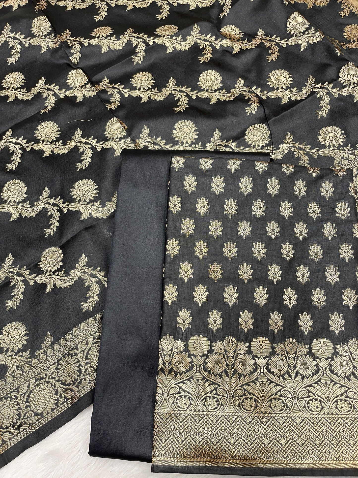 Black Katan Silk Daaman Border Banarasi 3 pcs Suit Set 850JD_KBR3