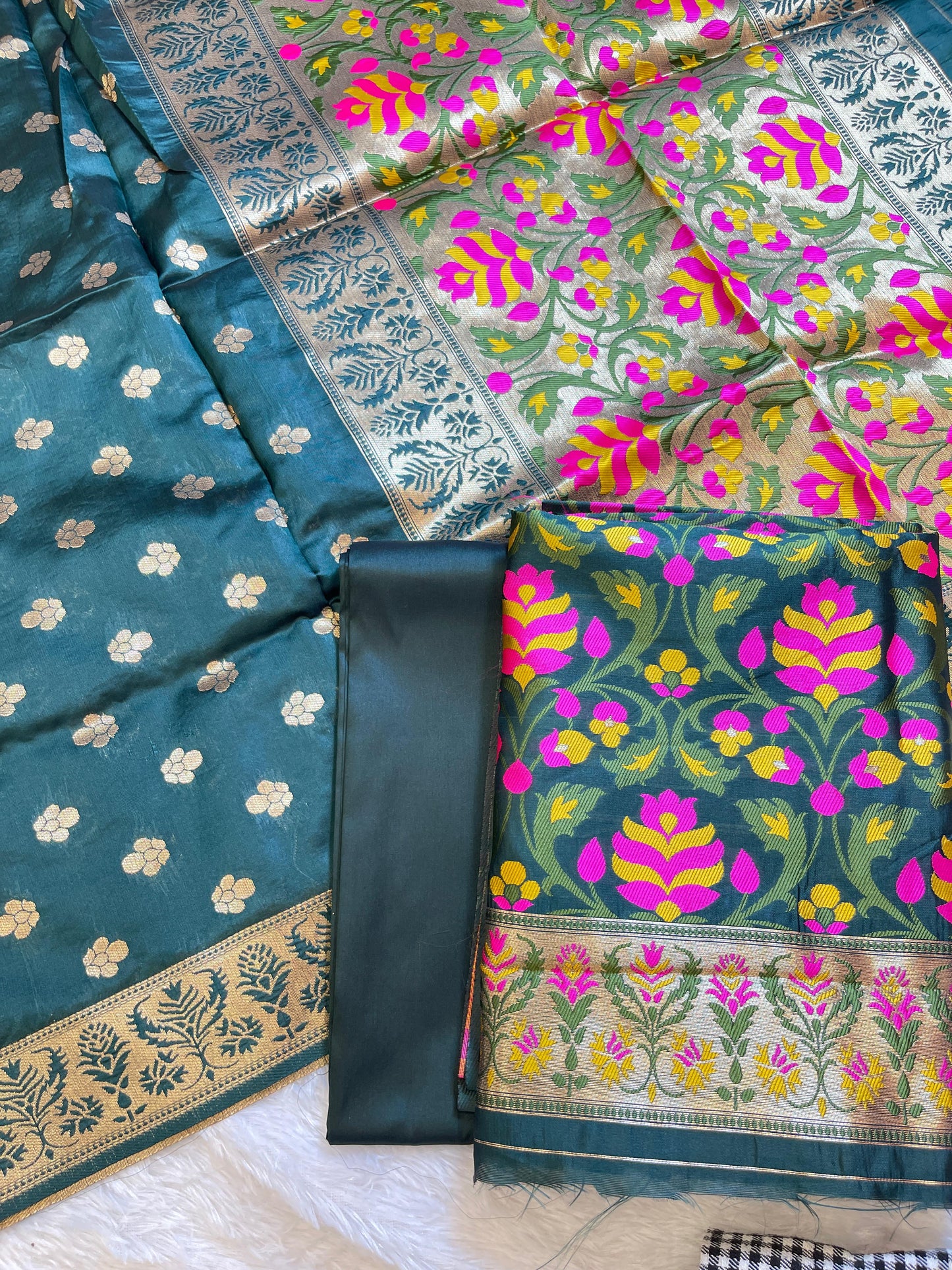 Dark Green Jamdani Weave Cotton Banarasi 3 pcs Suit Set 600SKL_JM13