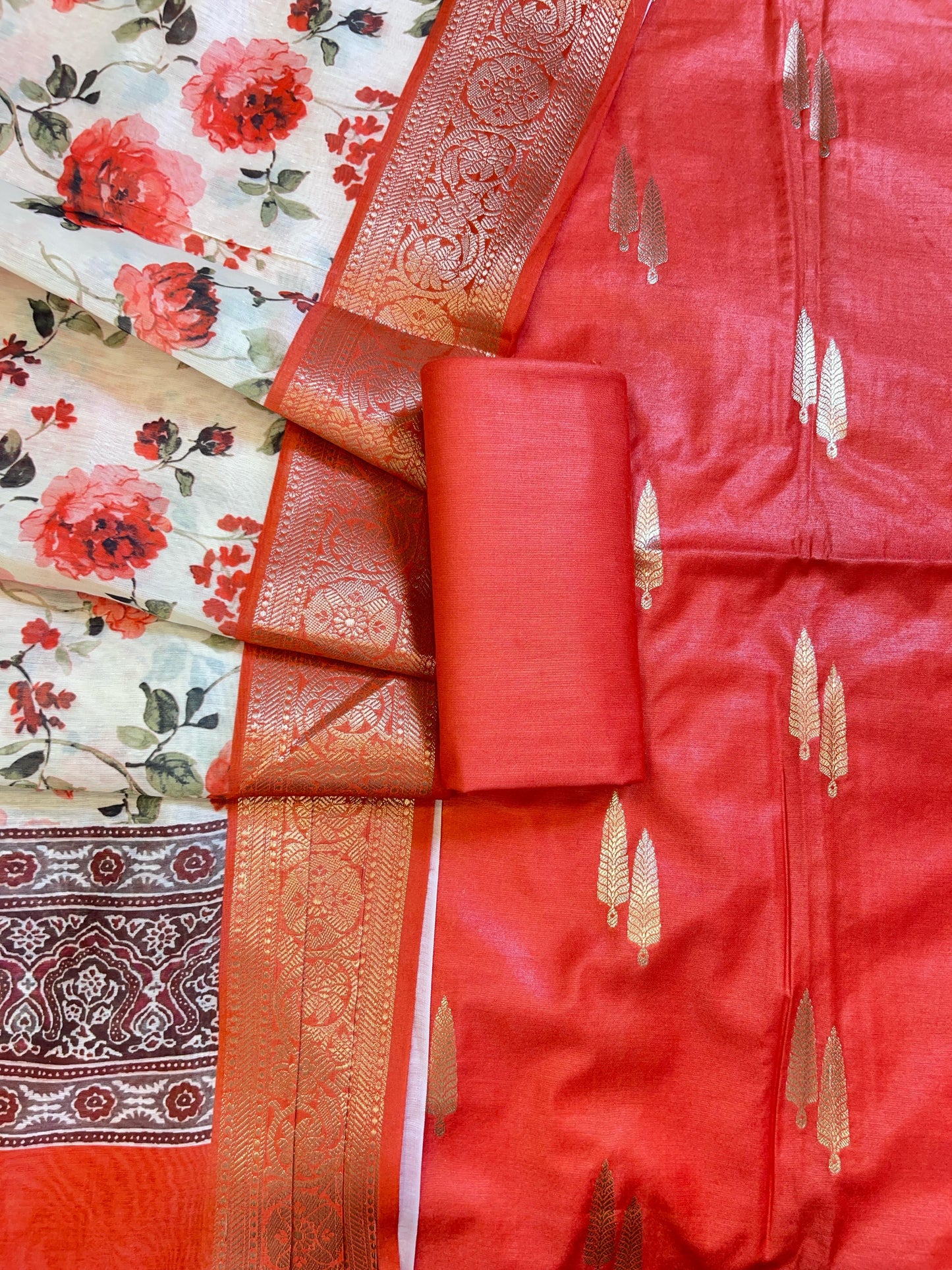 Red Pure Mercerise Silk Banarasi 3 pcs Suit Set with Digital Print Dupatta 1000SKL_MP4