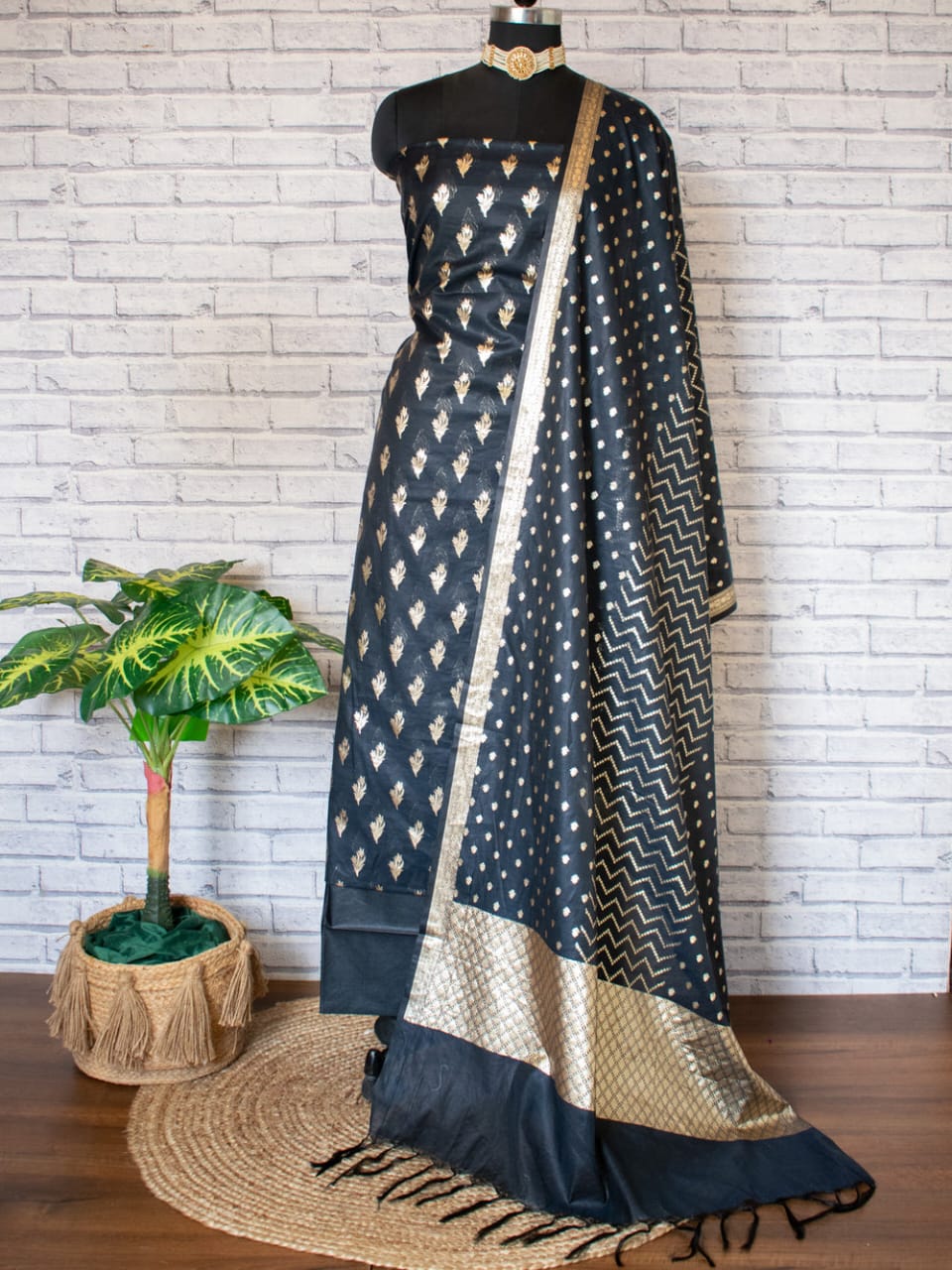 Black Pure Mercerise Silk Floral Zari Booti with Lorex Dupatta Banarasi Suit Set 1200SKL_MS17