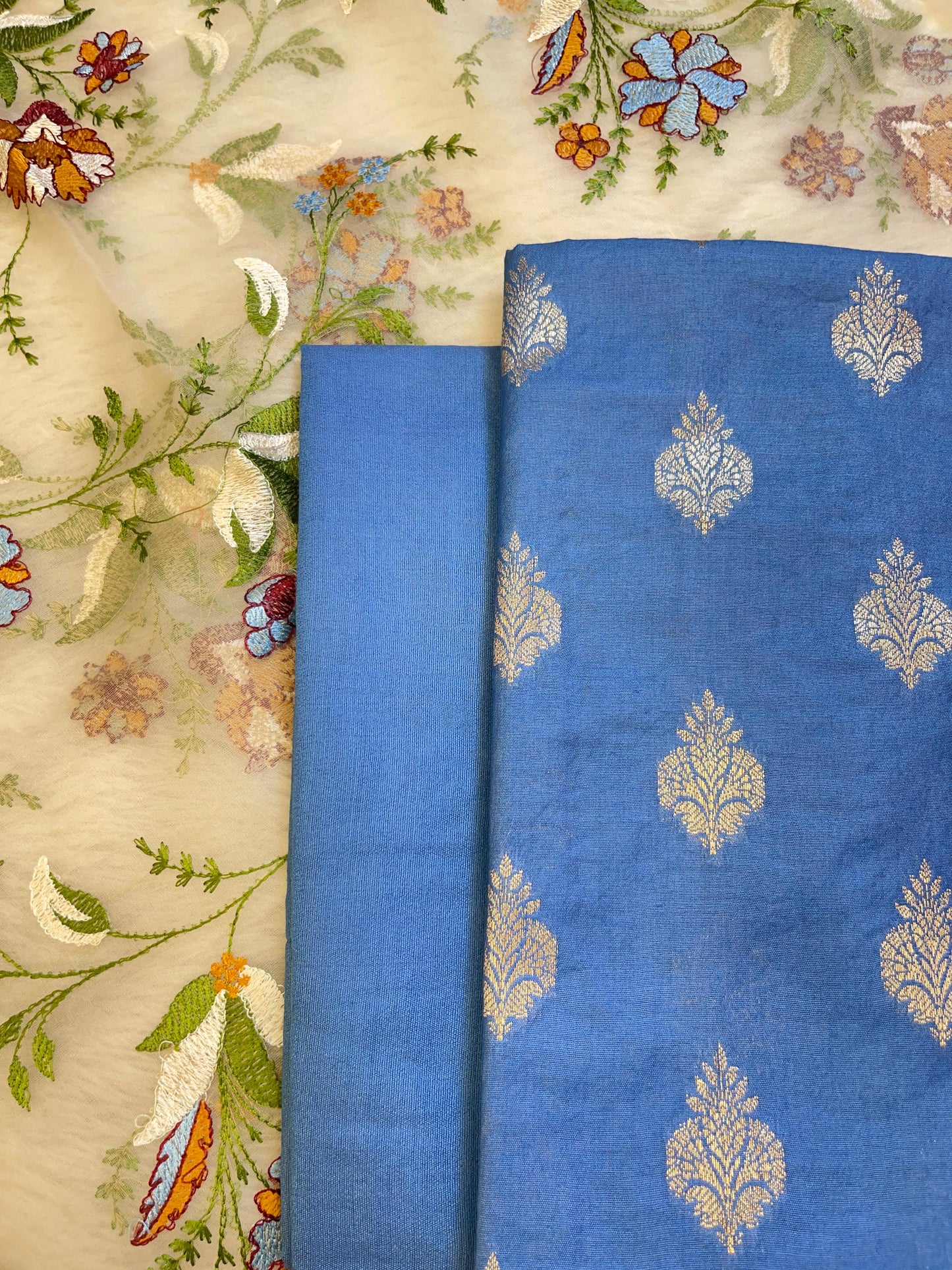 Violet Blue Cotton Silk Dyable Floral Zari Booti with Embroidered Dupatta Banarasi 3 pcs Suit Set 14IM_DCS19