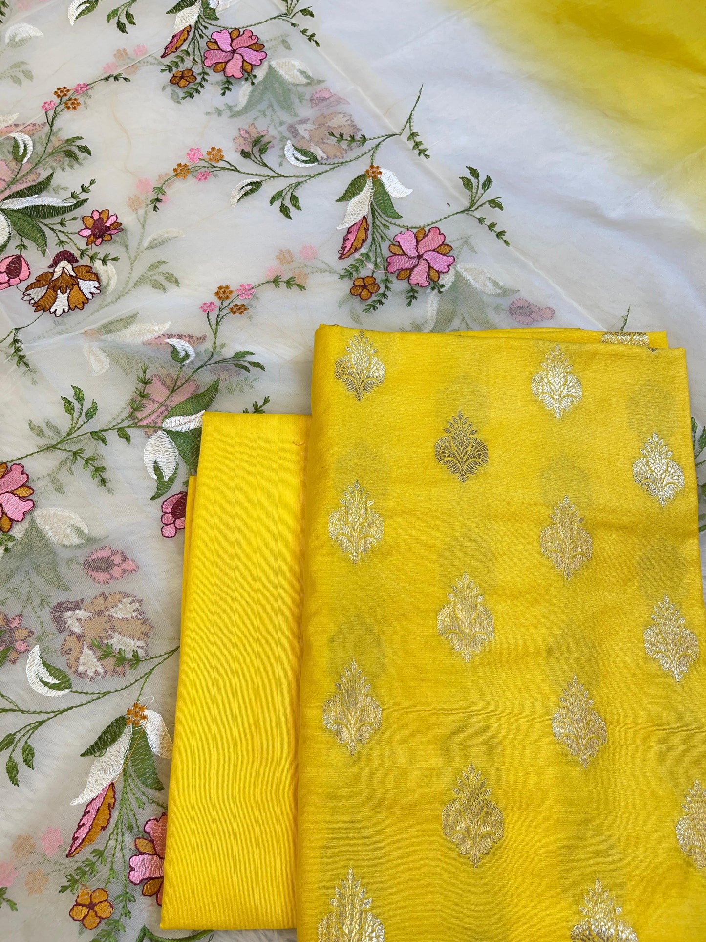 Yellow Cotton Silk Dyable Floral Zari Booti with Embroidered Dupatta Banarasi 3 pcs Suit Set 14IM_DCS21