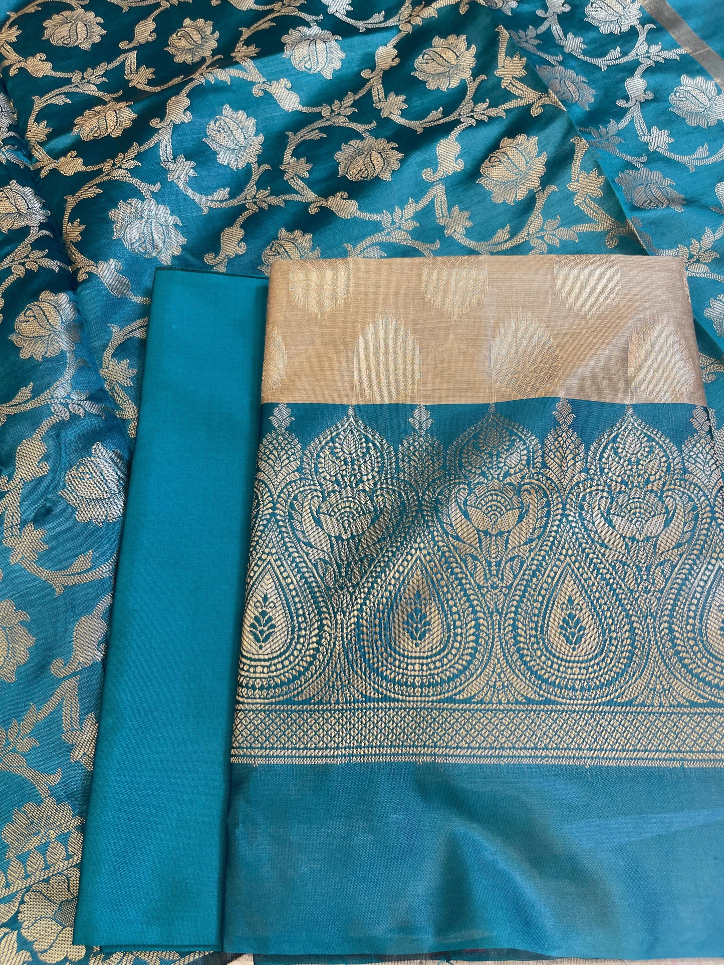 Beige Art Silk Floral Zari Booti Contrast Banarasi Suit with Seagreen Dupatta 625AJ_TPT41