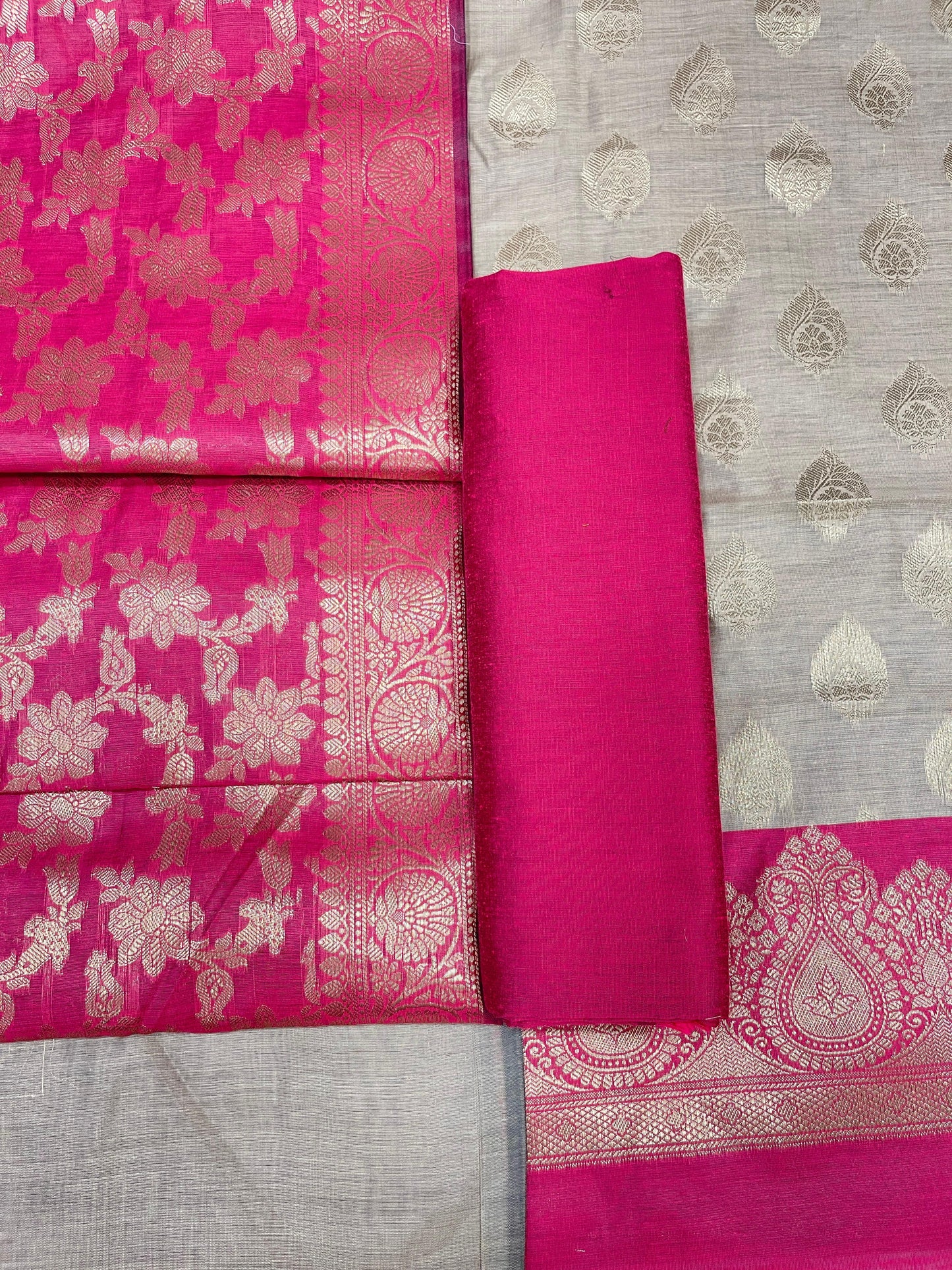 Beige Cotton Silk Banarasi 3 pcs Suit Set with Contrast Magenta Dupatta 525IM_CS42
