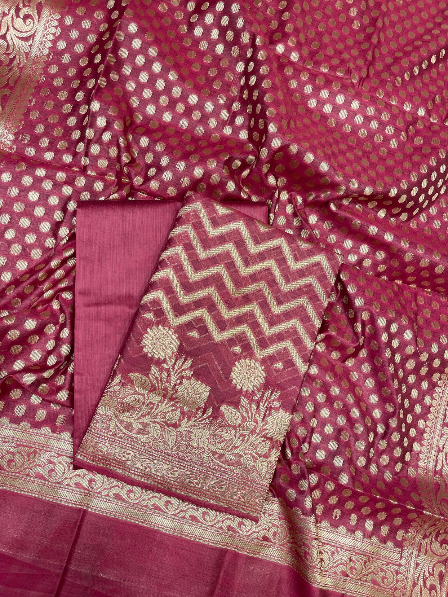 Magenta Cotton Silk Zig-Zag Banarasi 3 pcs Suit Set 675JVC_122