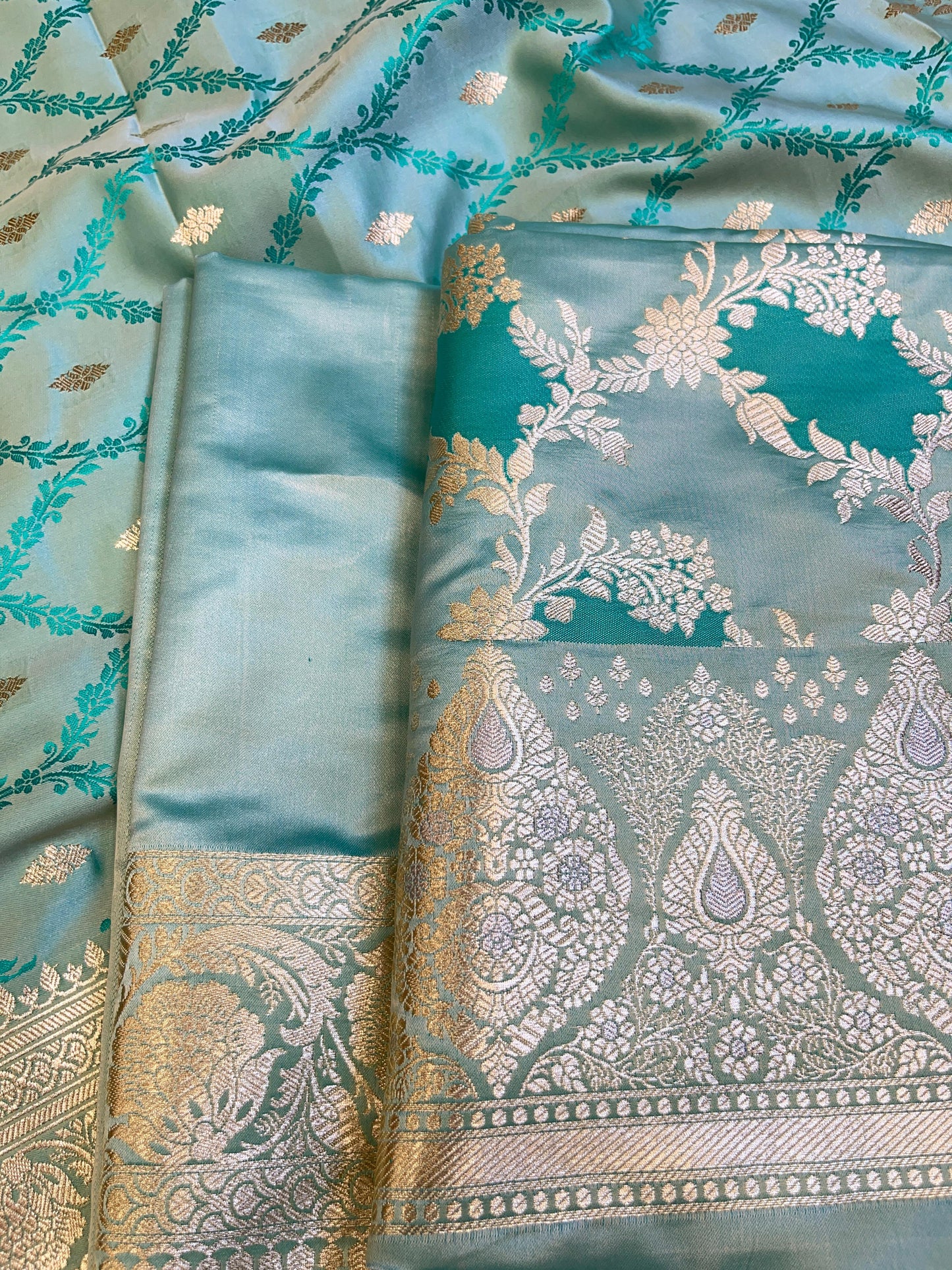 Pure Handloom Seagreen Mashru Silk Floral Rangkaat Floral Zari Jaal Banarasi 3 pcs Suit Set 26AJ_MSR2