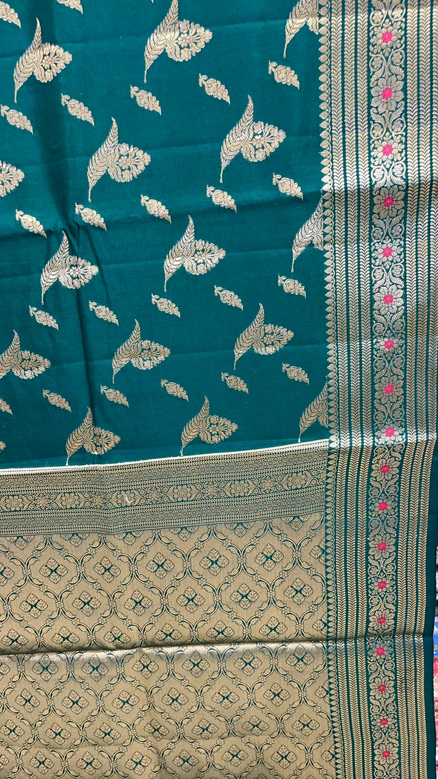 Enchanting Elegance: Faishana Pure Silk Handloom Dark Green Chiniya Silk Gold Floral Zari Booti with Minakari Border & Dark Green Blouse