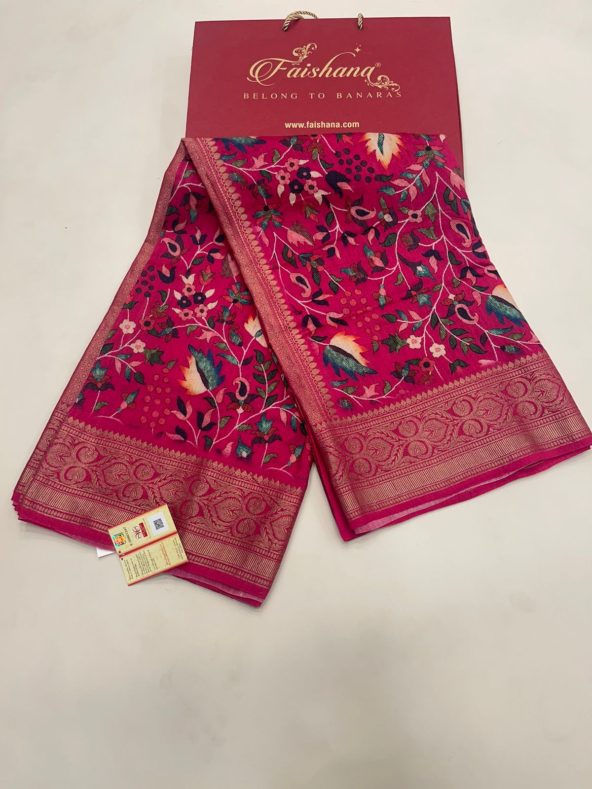 Faishana Pure Silk Handloom Pink Katan Georgette Digital Printed Zari Floral Jaal Kadhwa Banarasi Border with Pink Blouse.