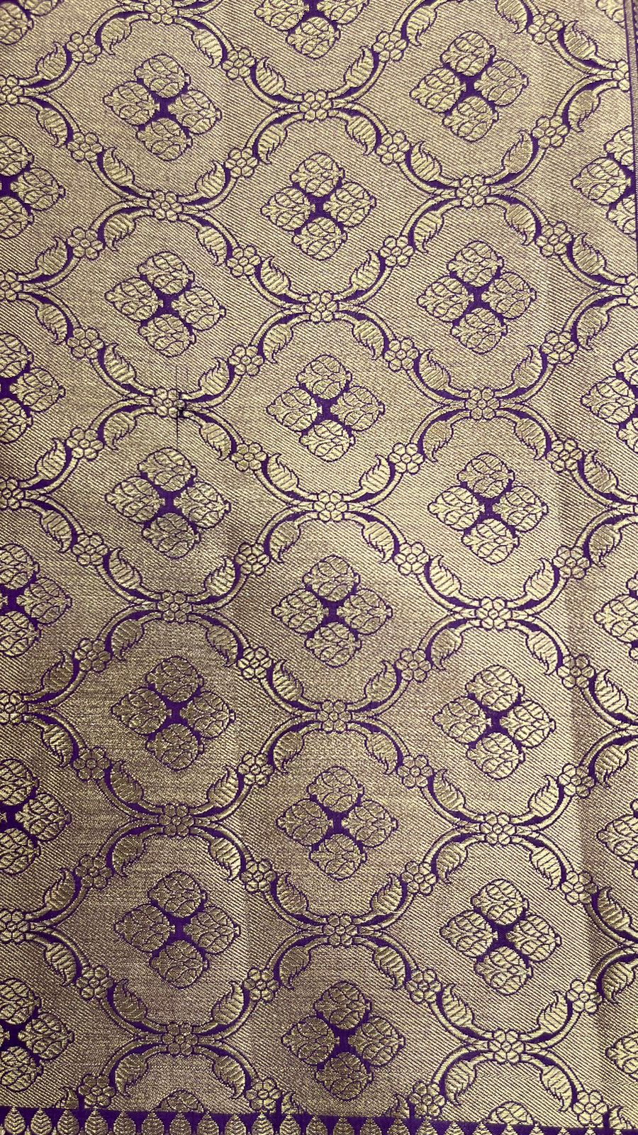 Regal Charm: Faishana's Exquisite Pure Silk Handloom Purple Chiniya Silk Gold Floral Zari Booti with Minakari Border & Purple Blouse