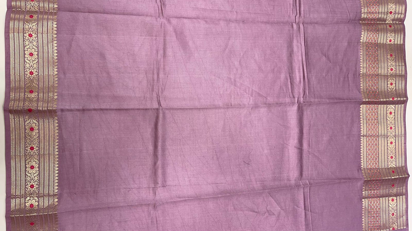 Regal Creation: Faishana Pure Silk Handloom Mauve Chiniya Silk Saree with Gold Zari Floral Booti and Minakari Zari Border with a Stunning Mauve Blouse Piece