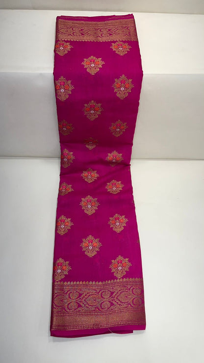 Radiant Elegance: Faishana Pure Silk Handloom Hot Magenta Munga Silk Minakari Copper Zari Booti Saree with Magenta Blouse
