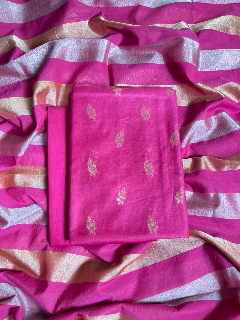 Magenta Mul Chanderi Zari Booti Banarasi Suit with Organza Sona Rupa Patti Dupatta 100JJ_MLC12