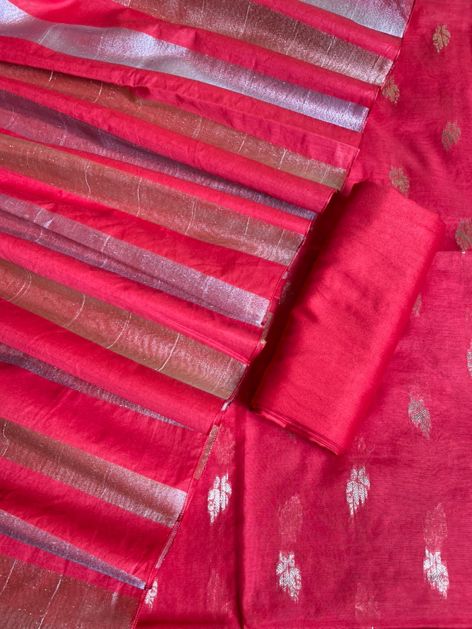 Light Red Mul Chanderi Zari Booti Banarasi Suit with Organza Sona Rupa Patti Dupatta 100JJ_MLC14