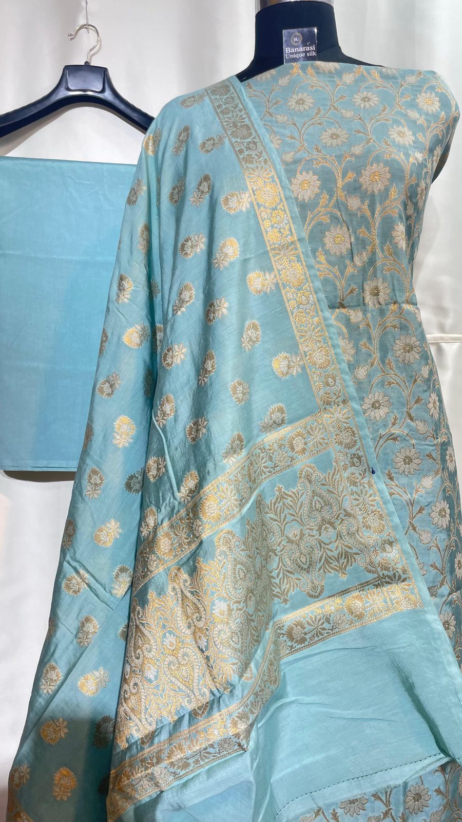 Blue Mulberry Chiniya Silk With Floral Booti Dupatta Banarasi 3 Pcs Suit Set 1100SKL_MLC1
