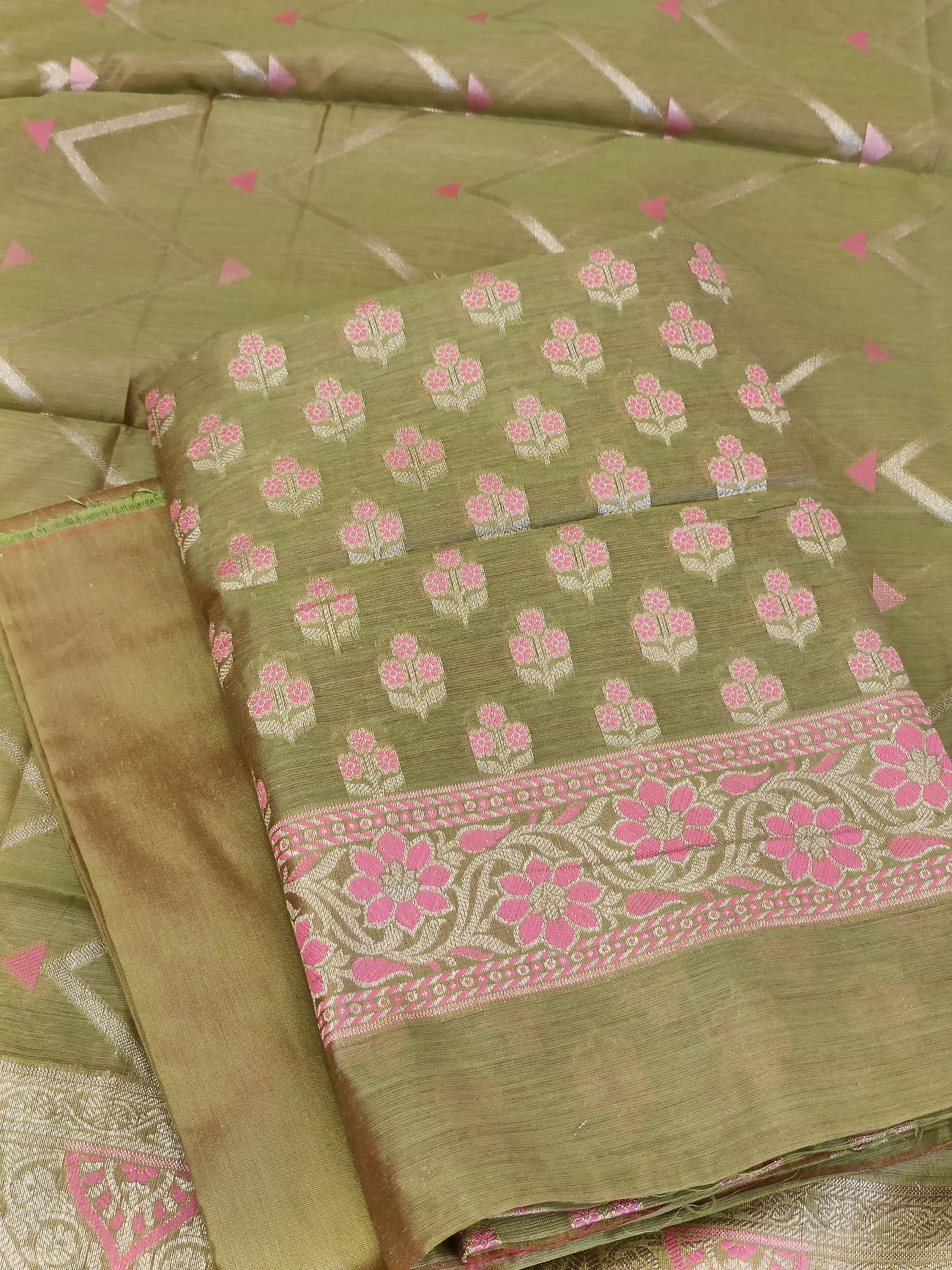 Green Cotton Floral Silver Zari Booti Banarasi Suit with Alfi Jaal Dupatta Banarasi Suit 115SHL_CTN3