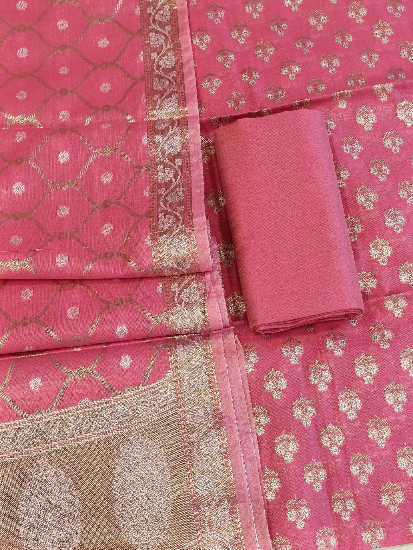Peach Cotton Floral Silver Zari Booti Banarasi Suit with Alfi Jaal Dupatta Banarasi Suit 115SHL_CTN4