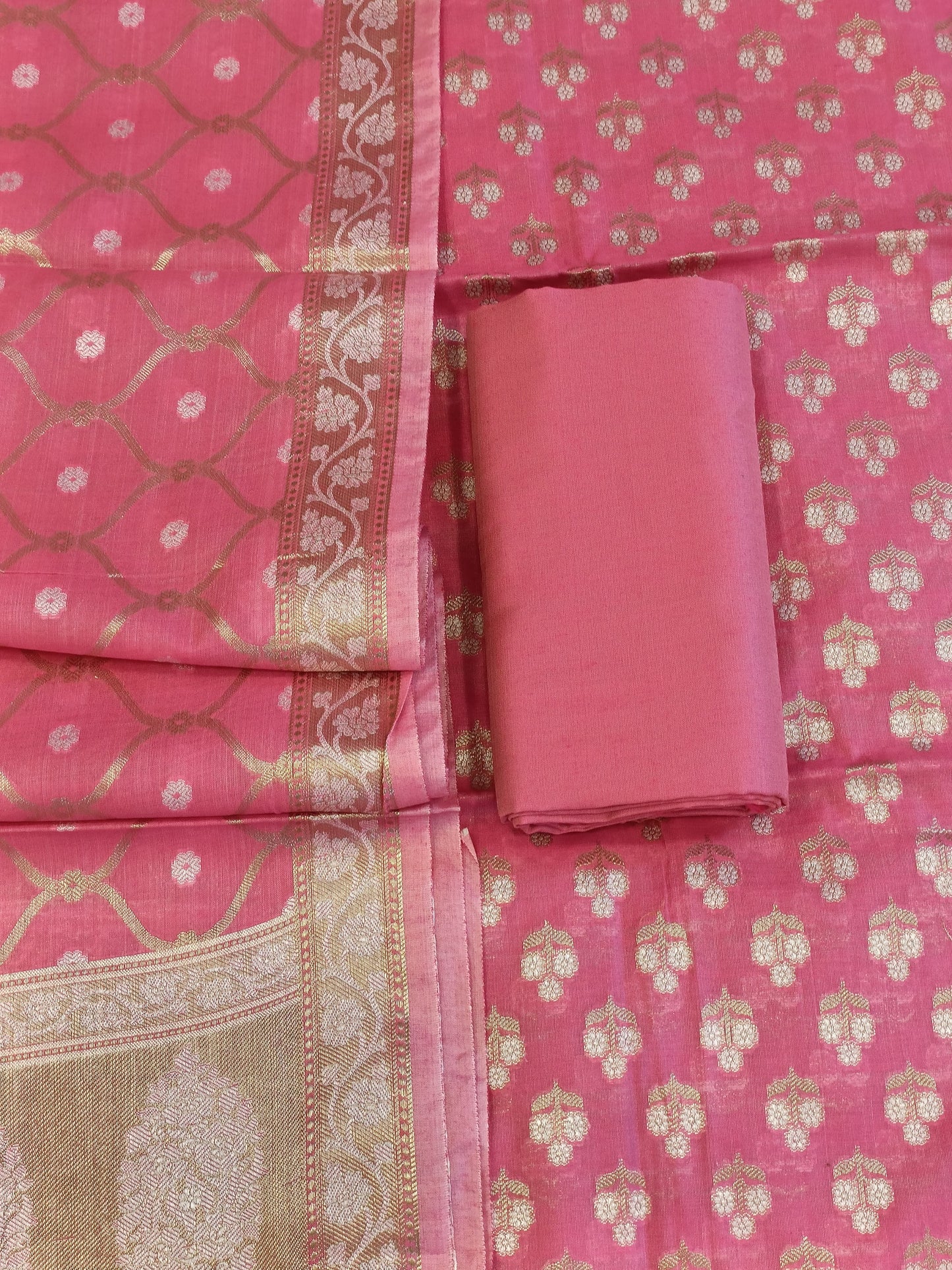 Peach Cotton Floral Silver Zari Booti Banarasi Suit with Alfi Jaal Dupatta Banarasi Suit 115SHL_CTN4
