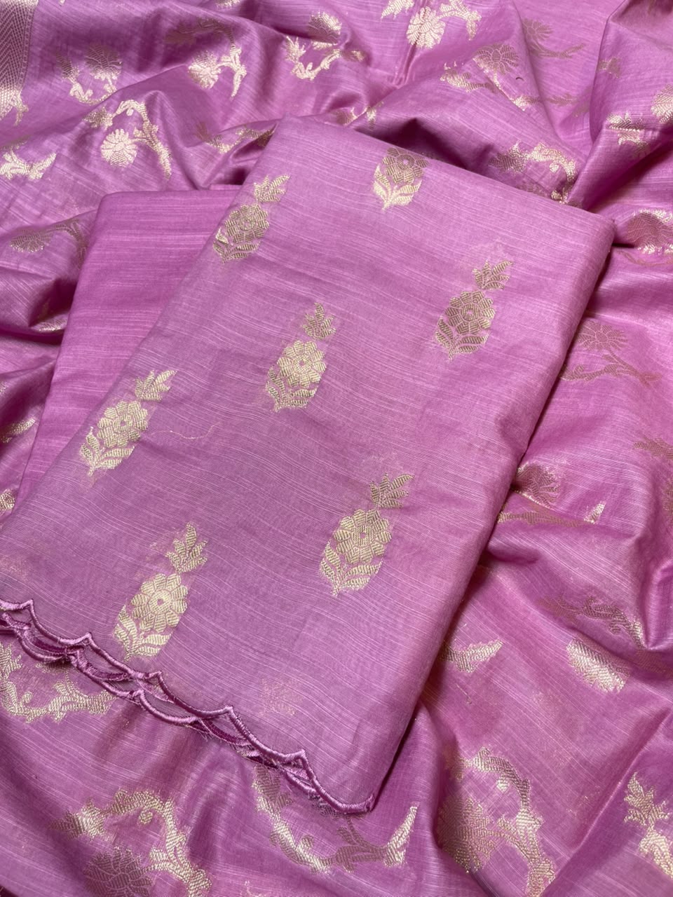 Lavander Cotton Linen Floral Zari Booti Banarasi Suit with Zari Booti Dupatta 120DAN_CL12