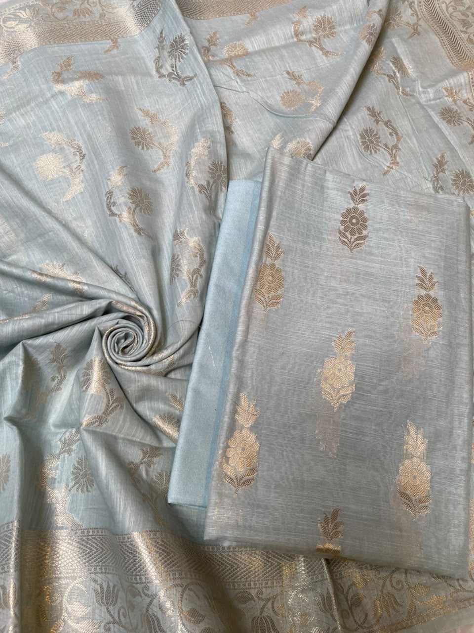 Grey Cotton Linen Floral Zari Booti Banarasi Suit with Zari Booti Dupatta 120DAN_CL13