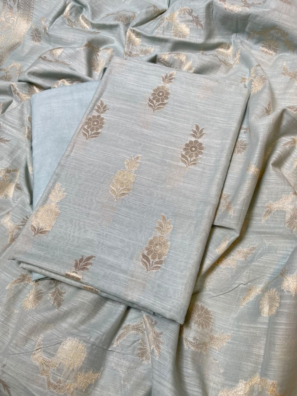 Grey Cotton Linen Floral Zari Booti Banarasi Suit with Zari Booti Dupatta 120DAN_CL13