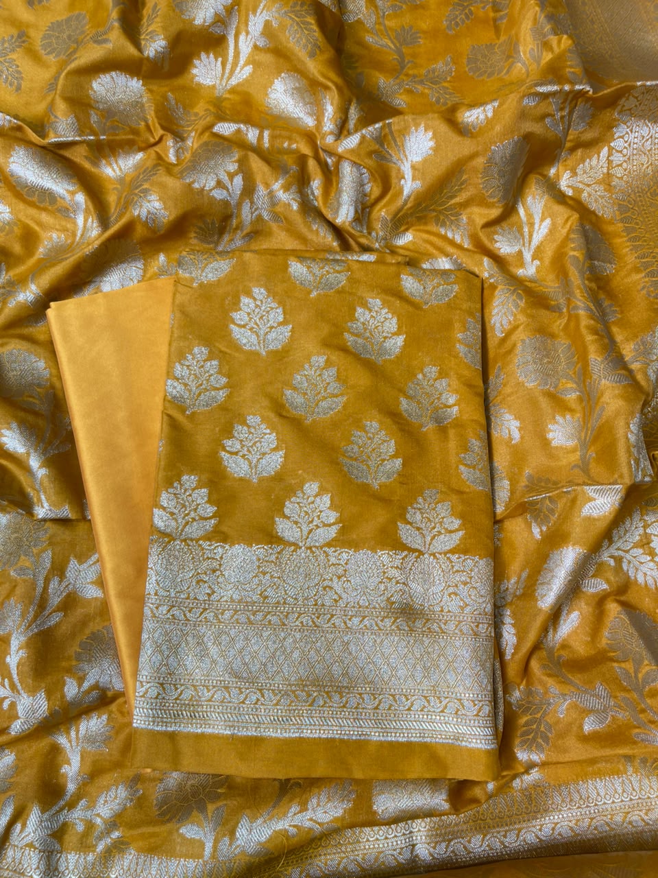 Gold Katan Upada Silk Floral Zari Boota Banarasi Suit with Alfi Zari Jaal Dupatta 125DAN_KU10