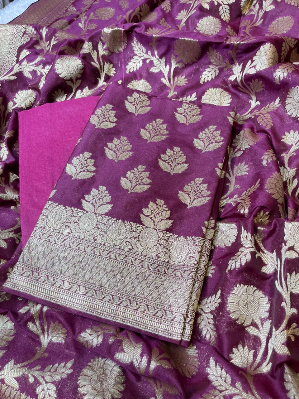 Burgundy Katan Upada Silk Floral Zari Boota Banarasi Suit with Alfi Zari Jaal Dupatta 125DAN_KU11