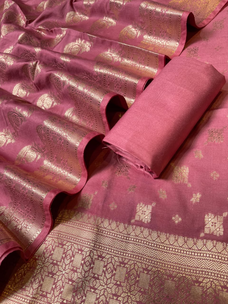 Rose Pink Semi Chiniya Silk Floral Zari Booti Banarasi Suit with Lehriya Jaal Dupatta 125DAN_SC11