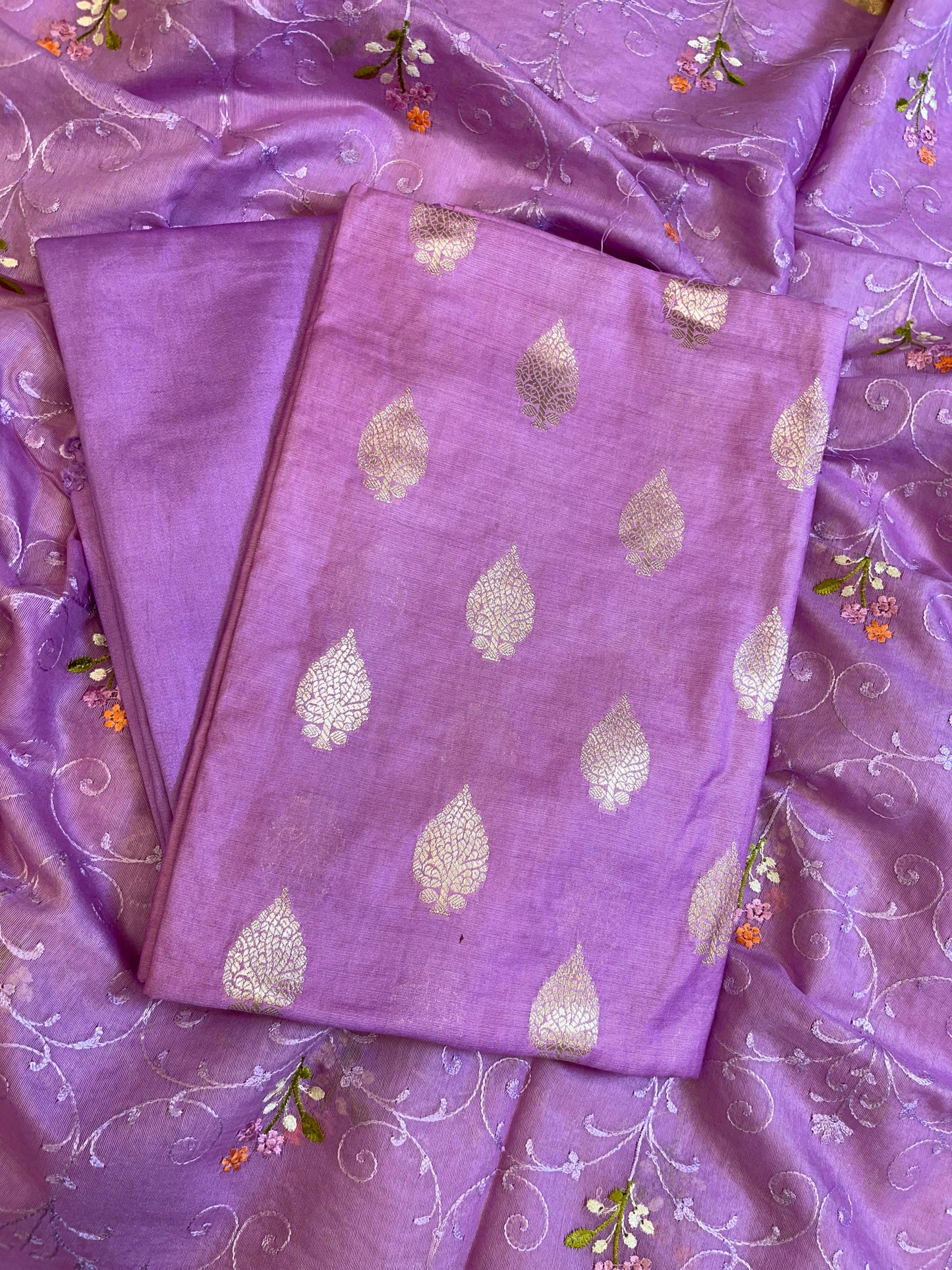 Purple Cotton Dyable Floral Zari Booti with Embroidery Resham Dupatta Banarasi Suit 125IM_DCS24