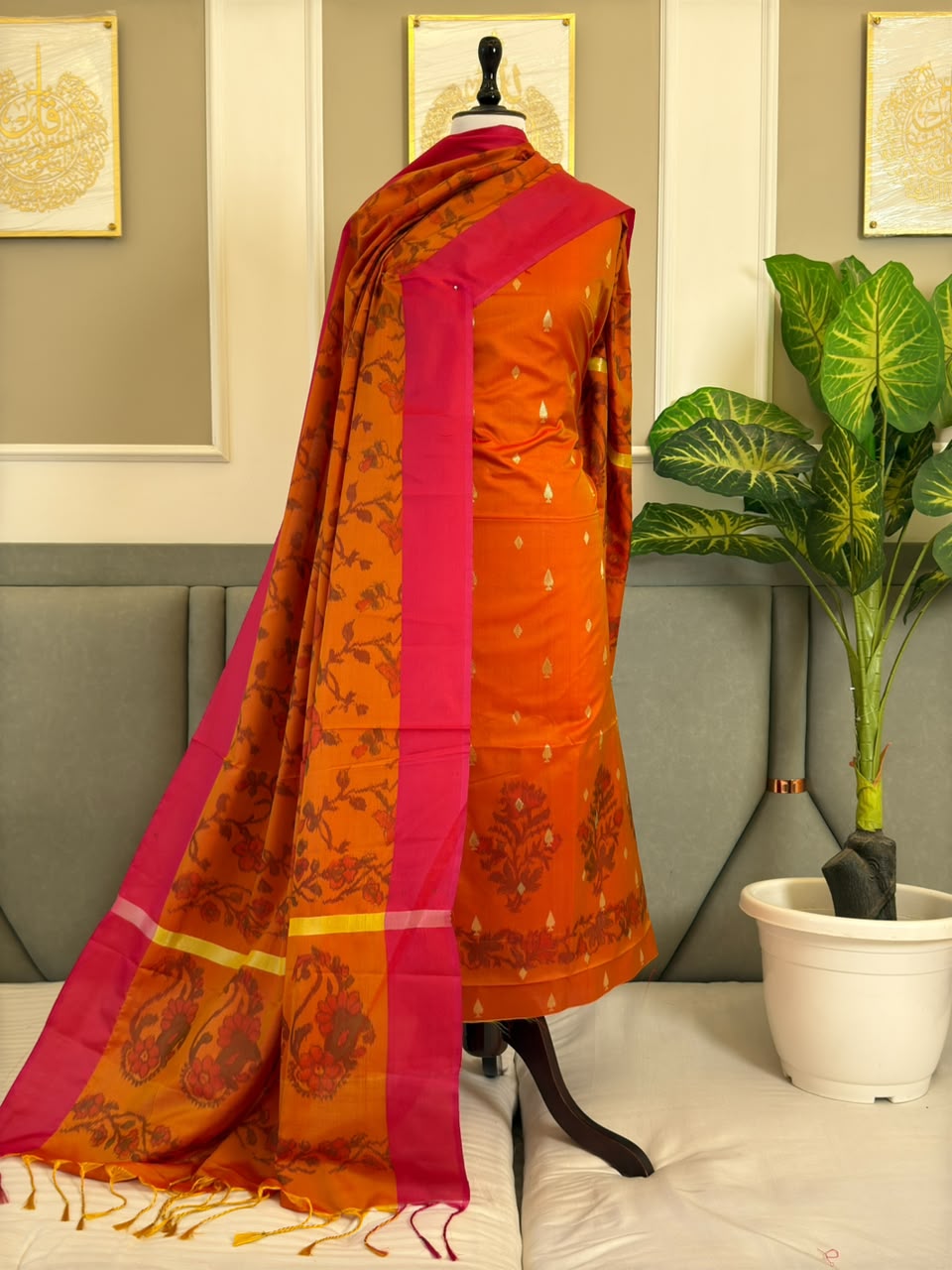 Coral Orange Silk Zari Tye Dye Booti Banarasi Suit With Tye Dye Jaal Dupatta 125PNJ_STD4