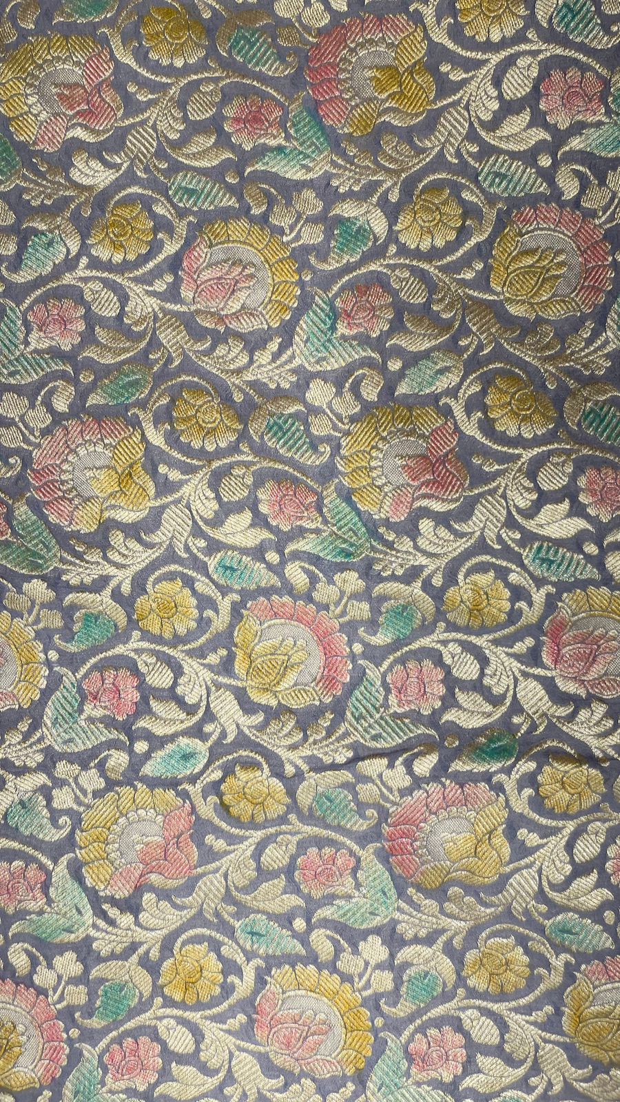 Faishana Pure Silk Handloom Exquisite Grey Khaddi Georgette Hand Brush Floral Zari Kadhwa Jaal with Banarasi Zari Border with Grey Blouse