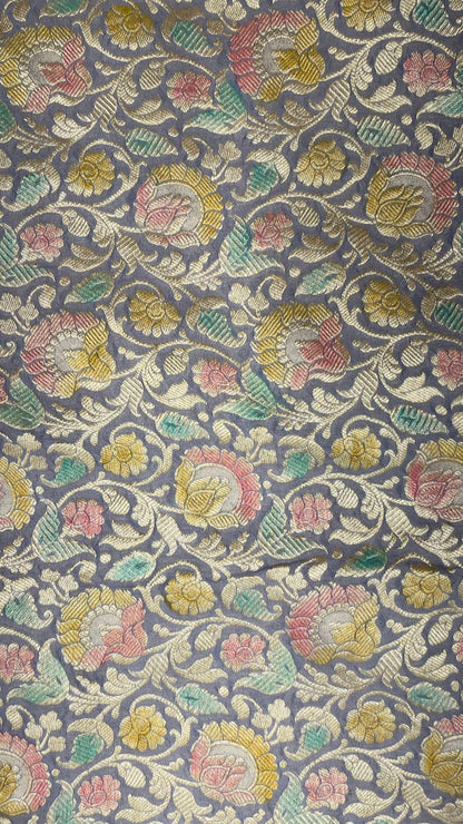 Faishana Pure Silk Handloom Exquisite Grey Khaddi Georgette Hand Brush Floral Zari Kadhwa Jaal with Banarasi Zari Border with Grey Blouse