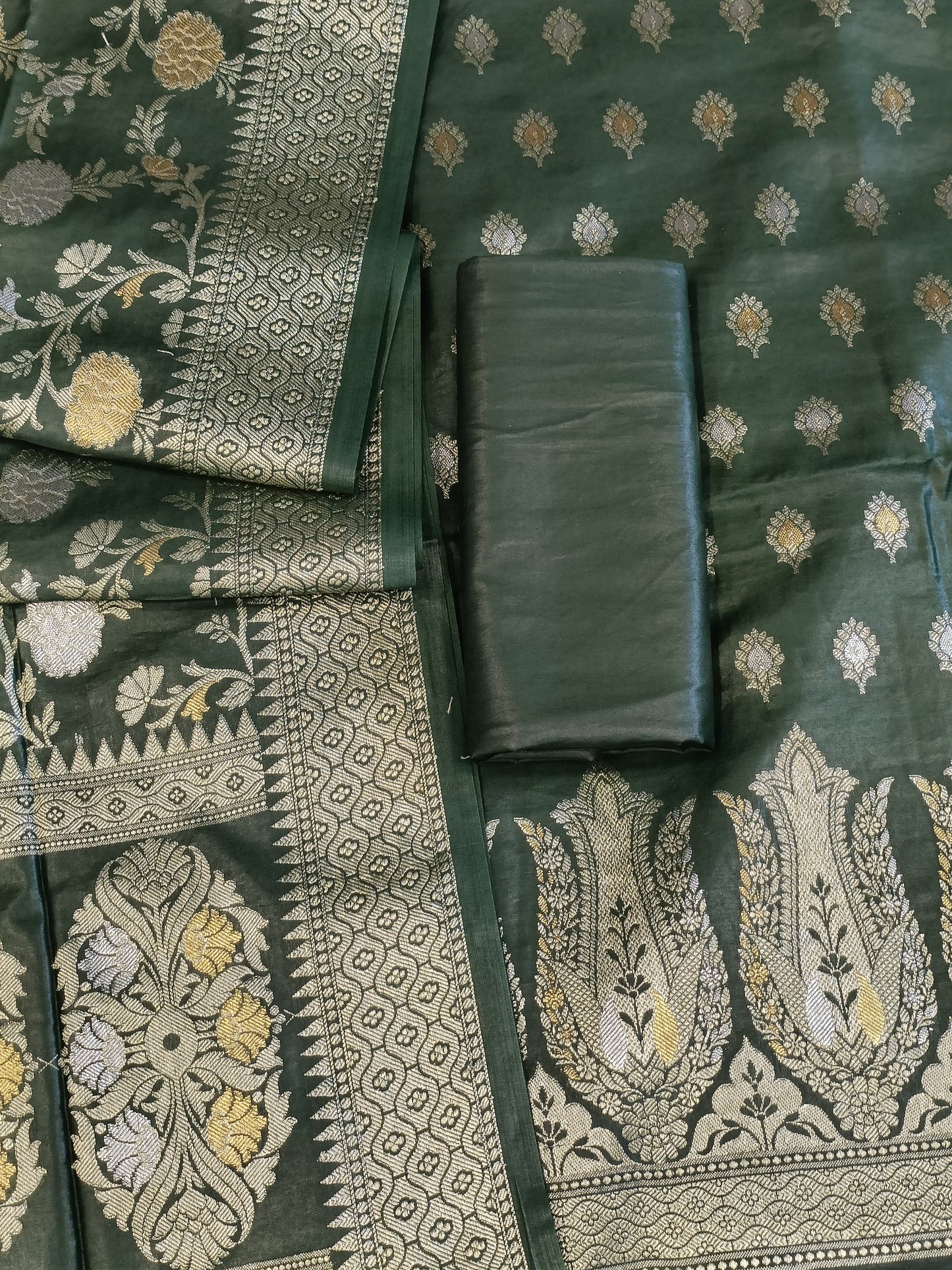 Darkgreen Cotton Dyable Alfi Zari Booti Banarasi Suit with Floral Zari Jaal Banarasi Suit 13SHL_DAS2