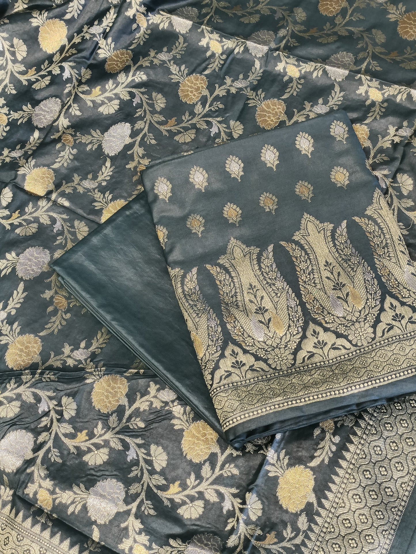 Seagreen Cotton Dyable Alfi Zari Booti Banarasi Suit with Floral Zari Jaal Banarasi Suit 13SHL_DAS3