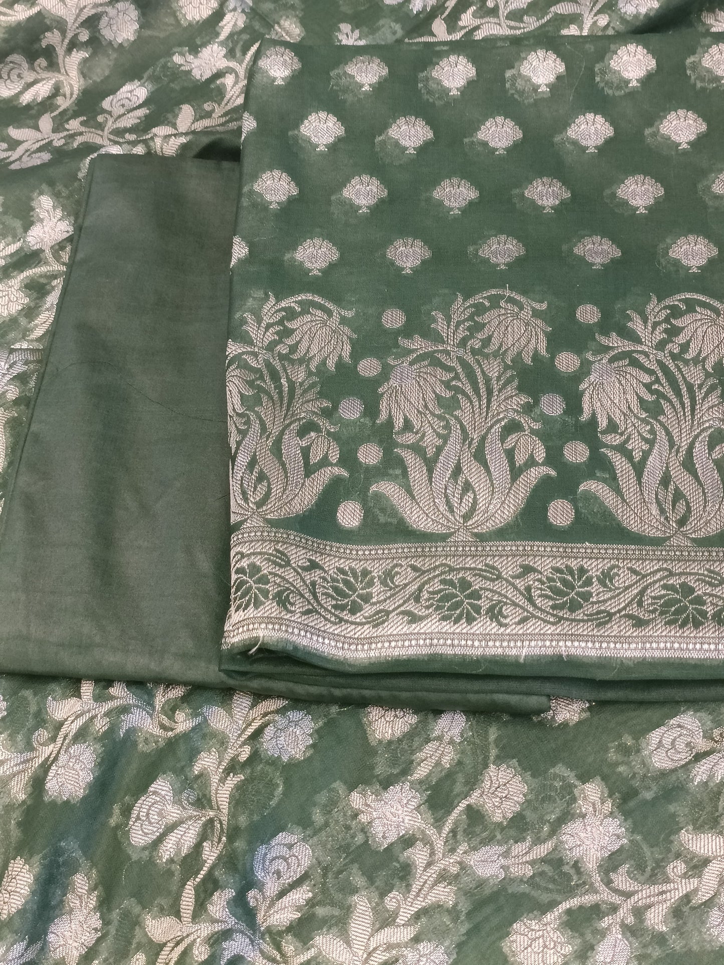 Darkgreen Cotton Dyable Alfi Zari Booti Banarasi Suit with Floral Zari Jaal Banarasi Suit 13SHL_DAS7